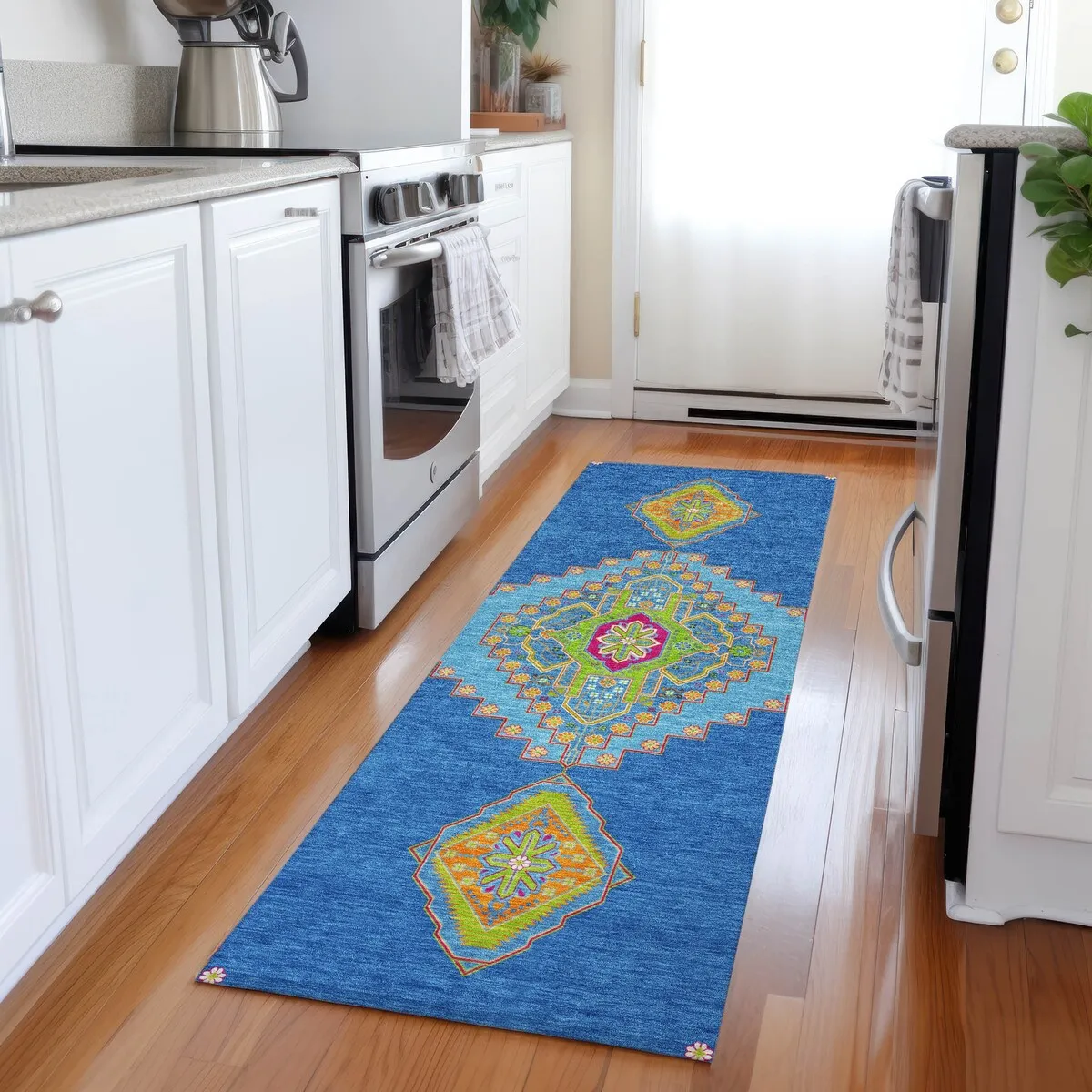 Machine Washable Indoor/ Outdoor Boho Traditional Chantille Rug