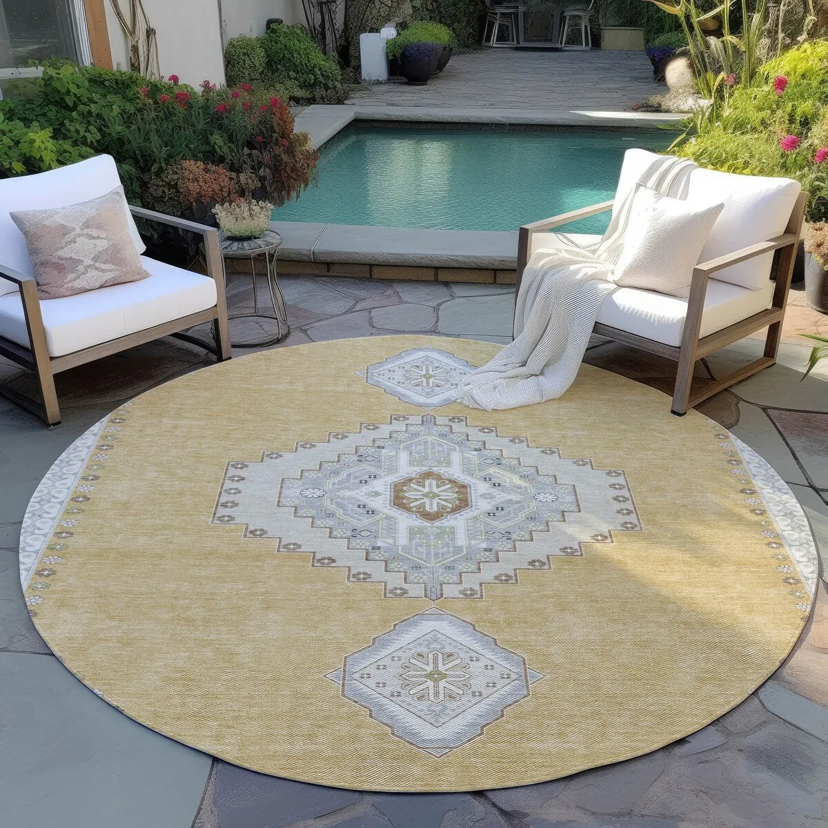 Machine Washable Indoor/ Outdoor Boho Traditional Chantille Rug