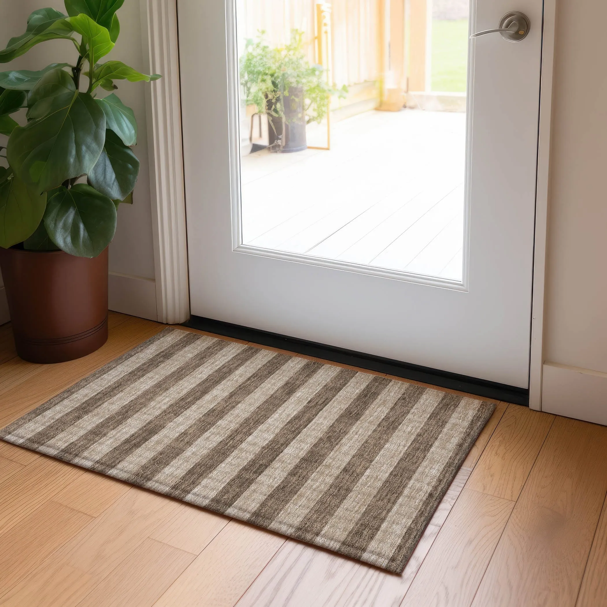 Machine Washable Indoor/ Outdoor Cabana Stripe Chantille Rug