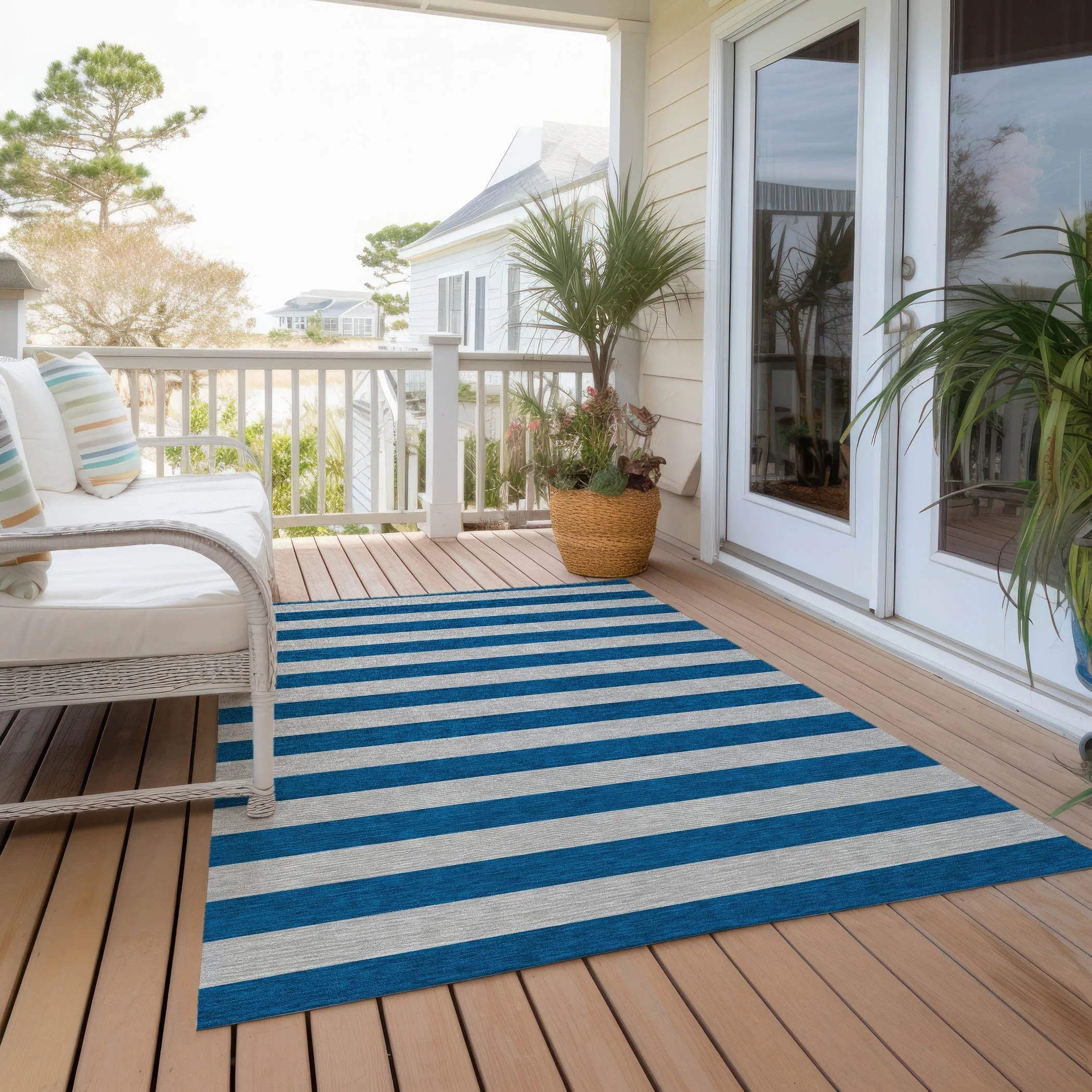 Machine Washable Indoor/ Outdoor Cabana Stripe Chantille Rug