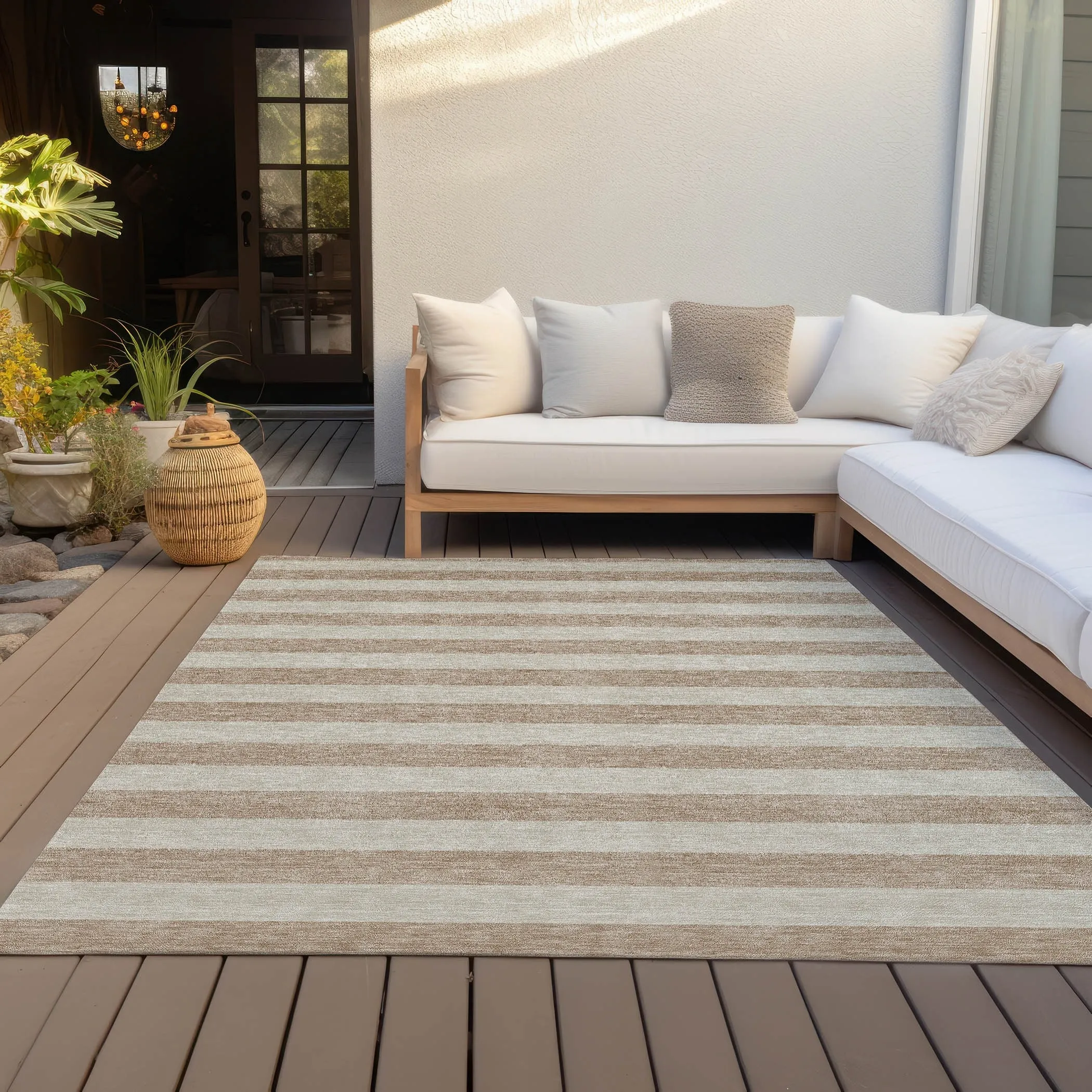 Machine Washable Indoor/ Outdoor Cabana Stripe Chantille Rug