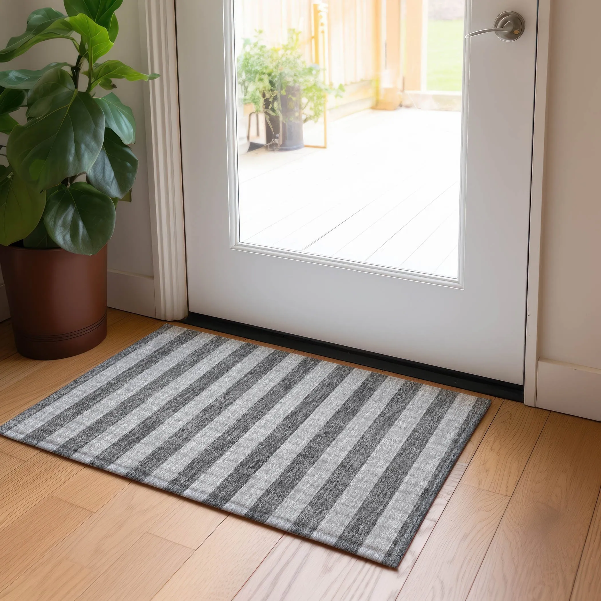 Machine Washable Indoor/ Outdoor Cabana Stripe Chantille Rug