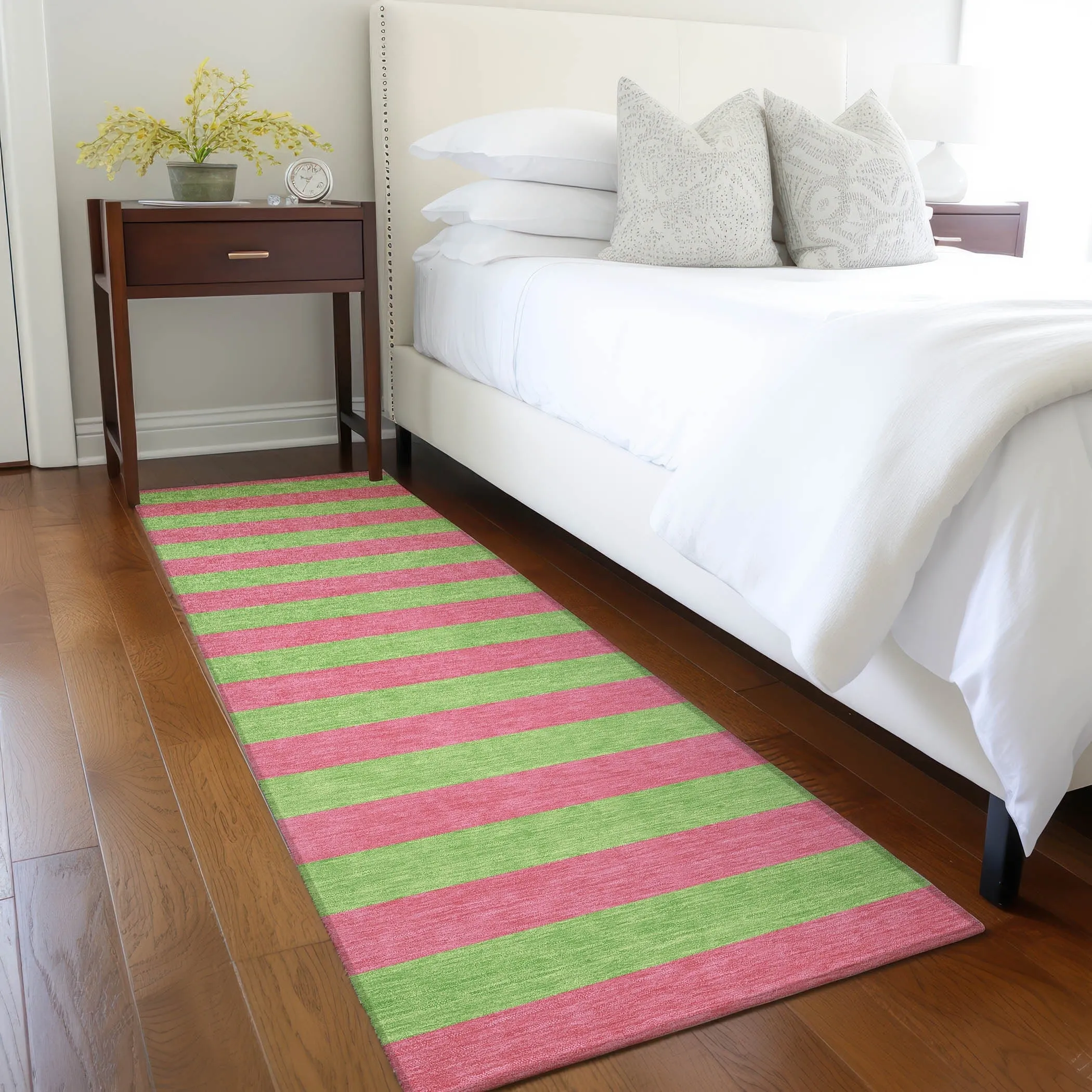 Machine Washable Indoor/ Outdoor Cabana Stripe Chantille Rug