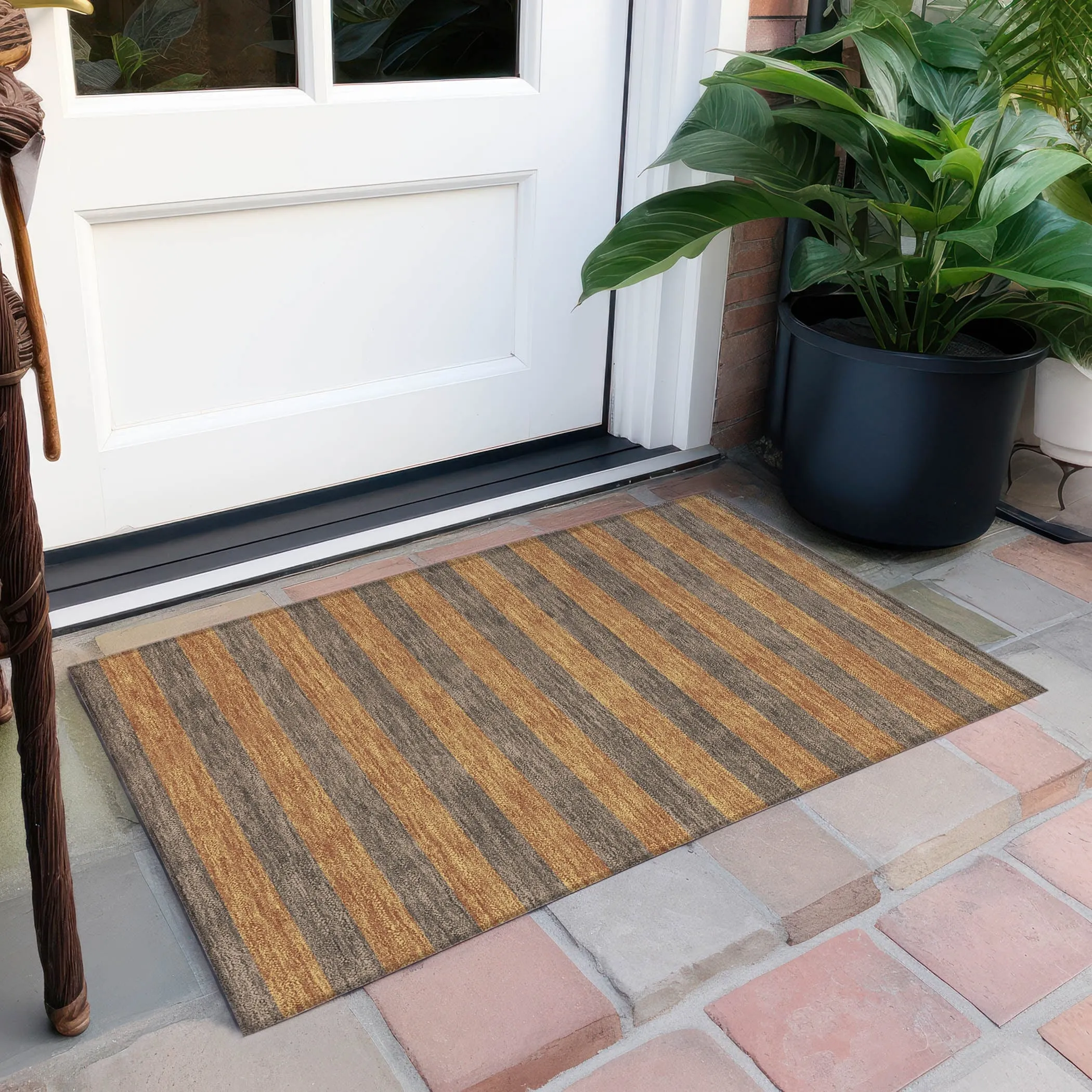 Machine Washable Indoor/ Outdoor Cabana Stripe Chantille Rug
