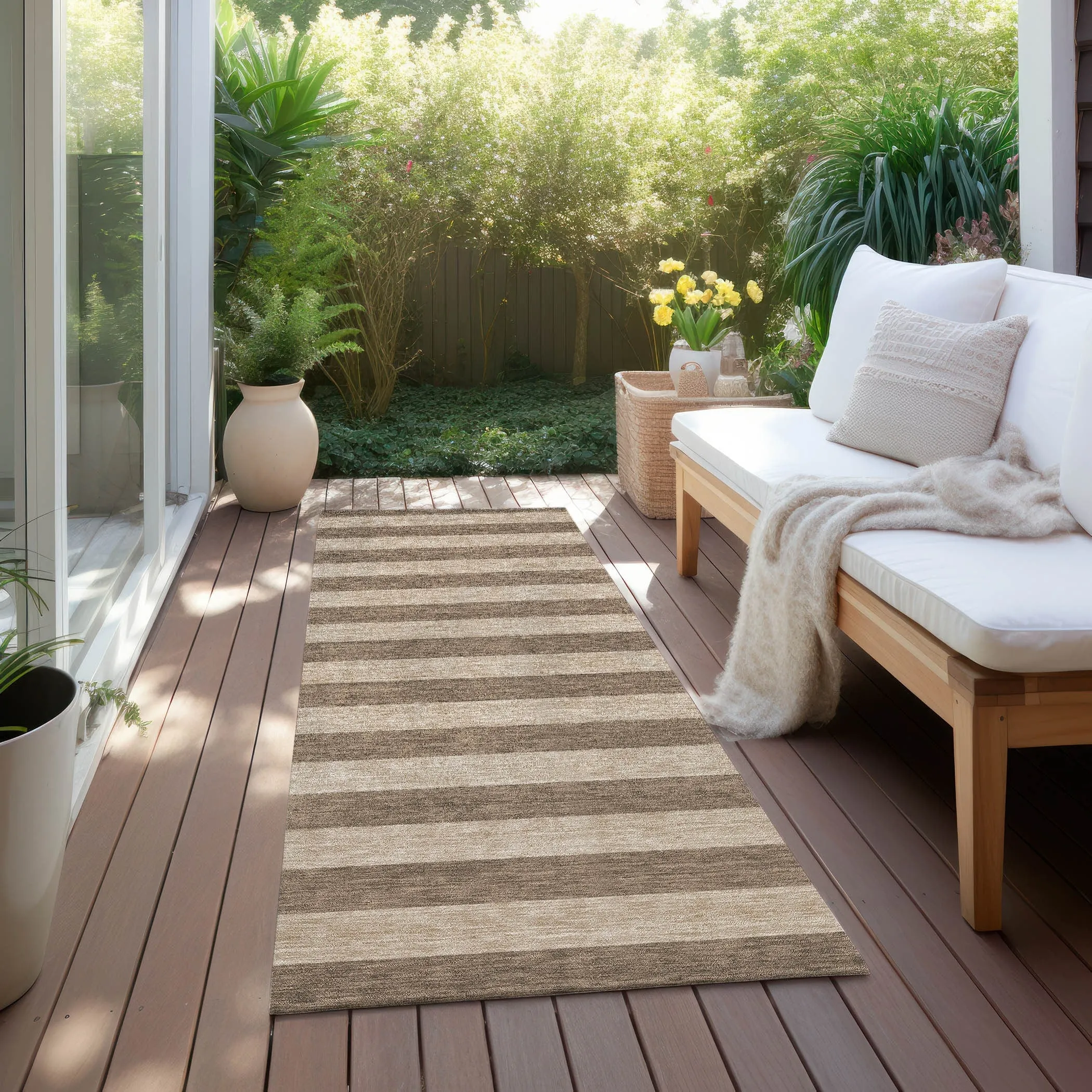 Machine Washable Indoor/ Outdoor Cabana Stripe Chantille Rug