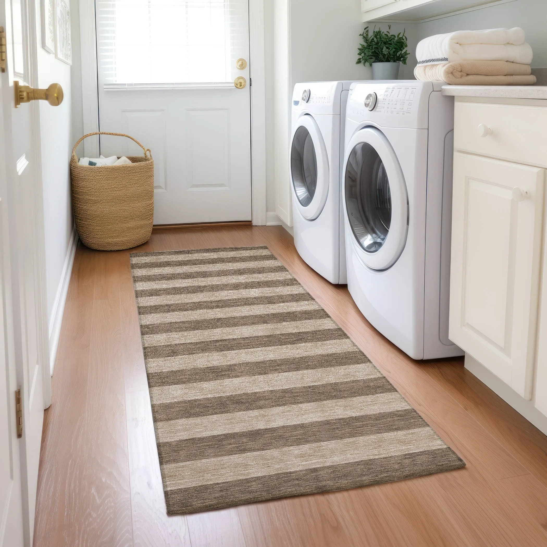 Machine Washable Indoor/ Outdoor Cabana Stripe Chantille Rug