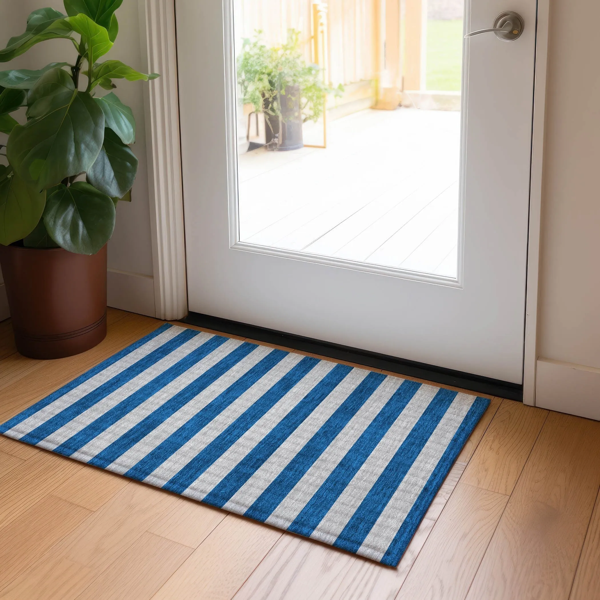 Machine Washable Indoor/ Outdoor Cabana Stripe Chantille Rug