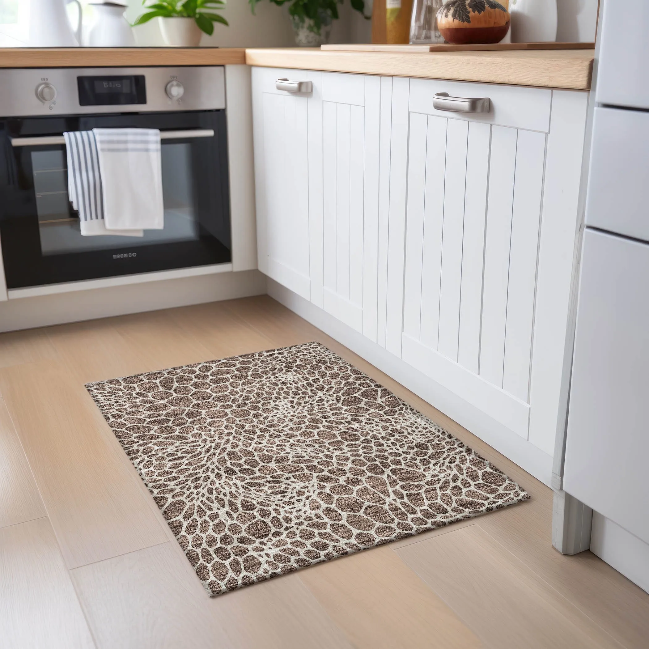 Machine Washable Indoor/ Outdoor Chantille Animal Print Rug