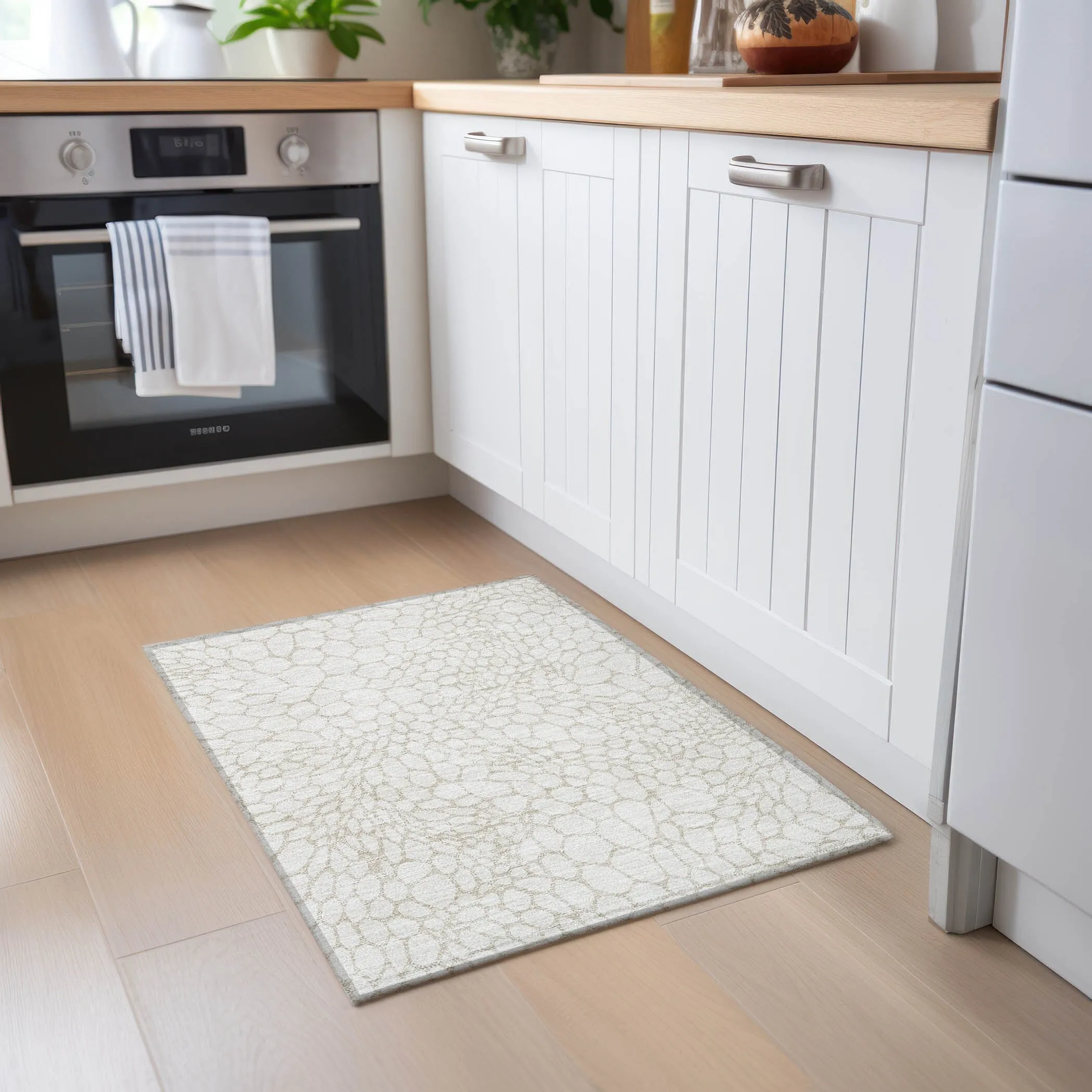 Machine Washable Indoor/ Outdoor Chantille Animal Print Rug