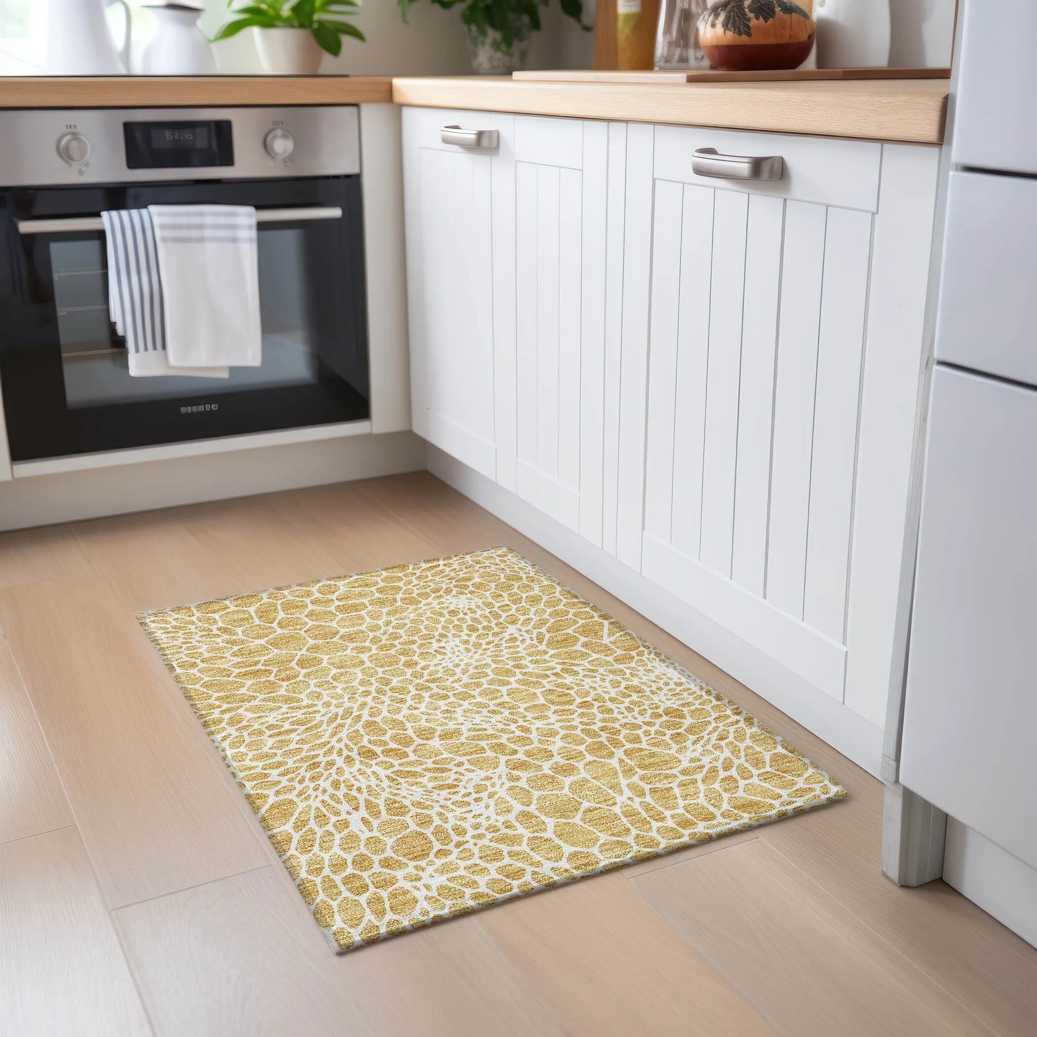 Machine Washable Indoor/ Outdoor Chantille Animal Print Rug
