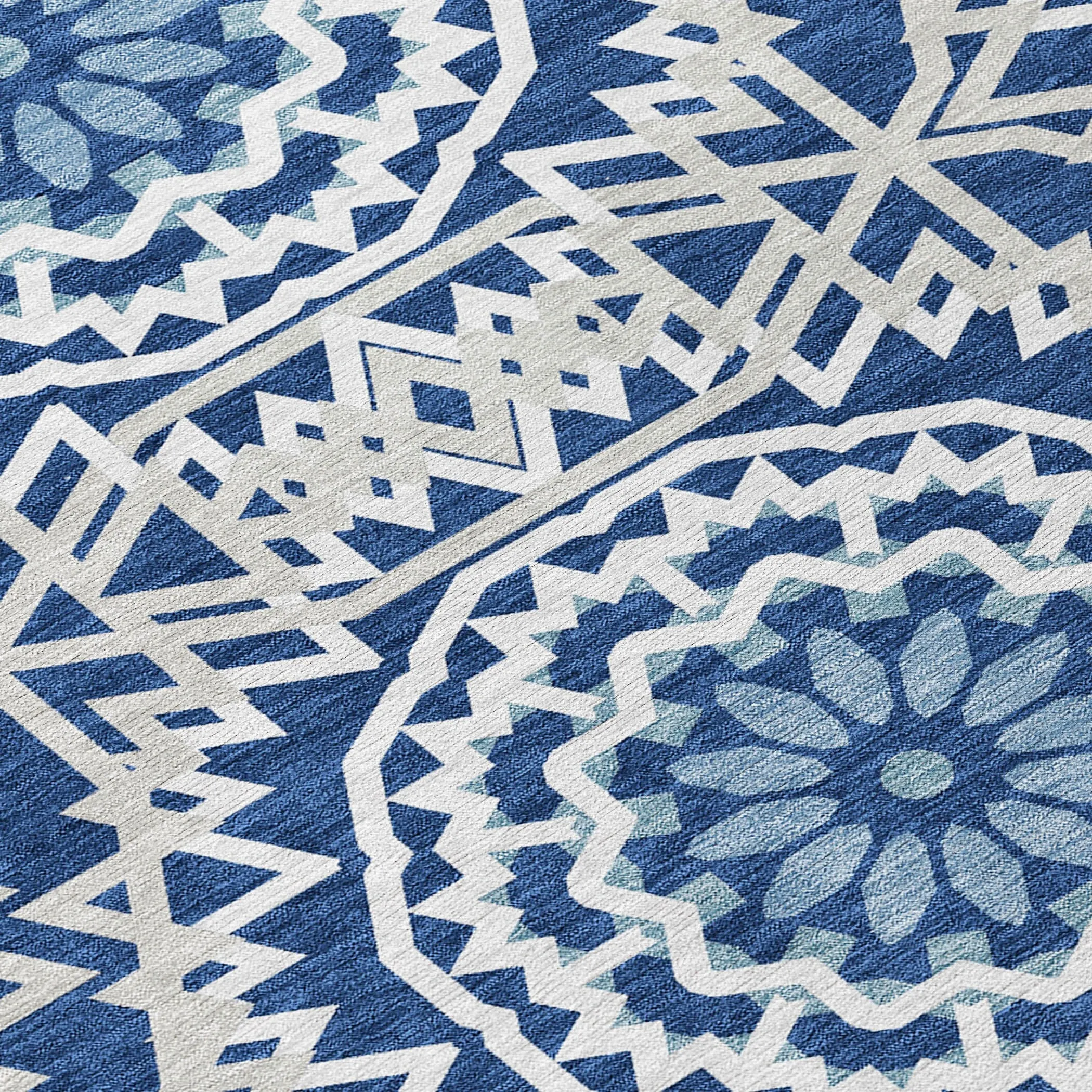 Machine Washable Indoor/ Outdoor Chantille Boho Global Rug