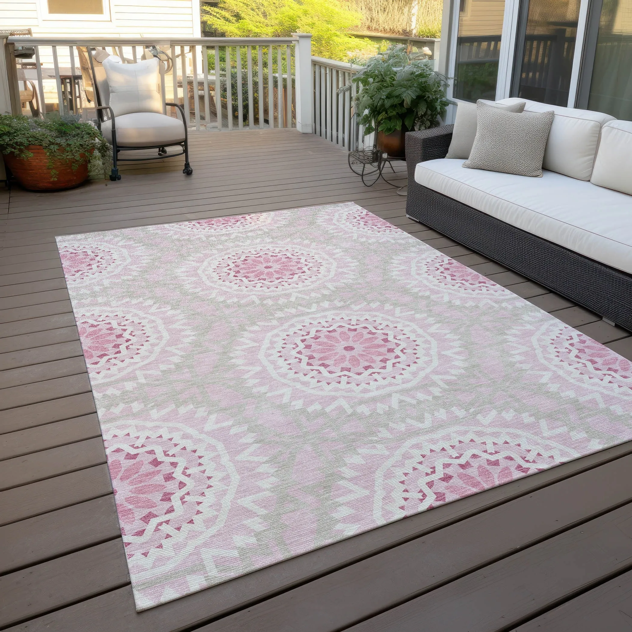 Machine Washable Indoor/ Outdoor Chantille Boho Global Rug
