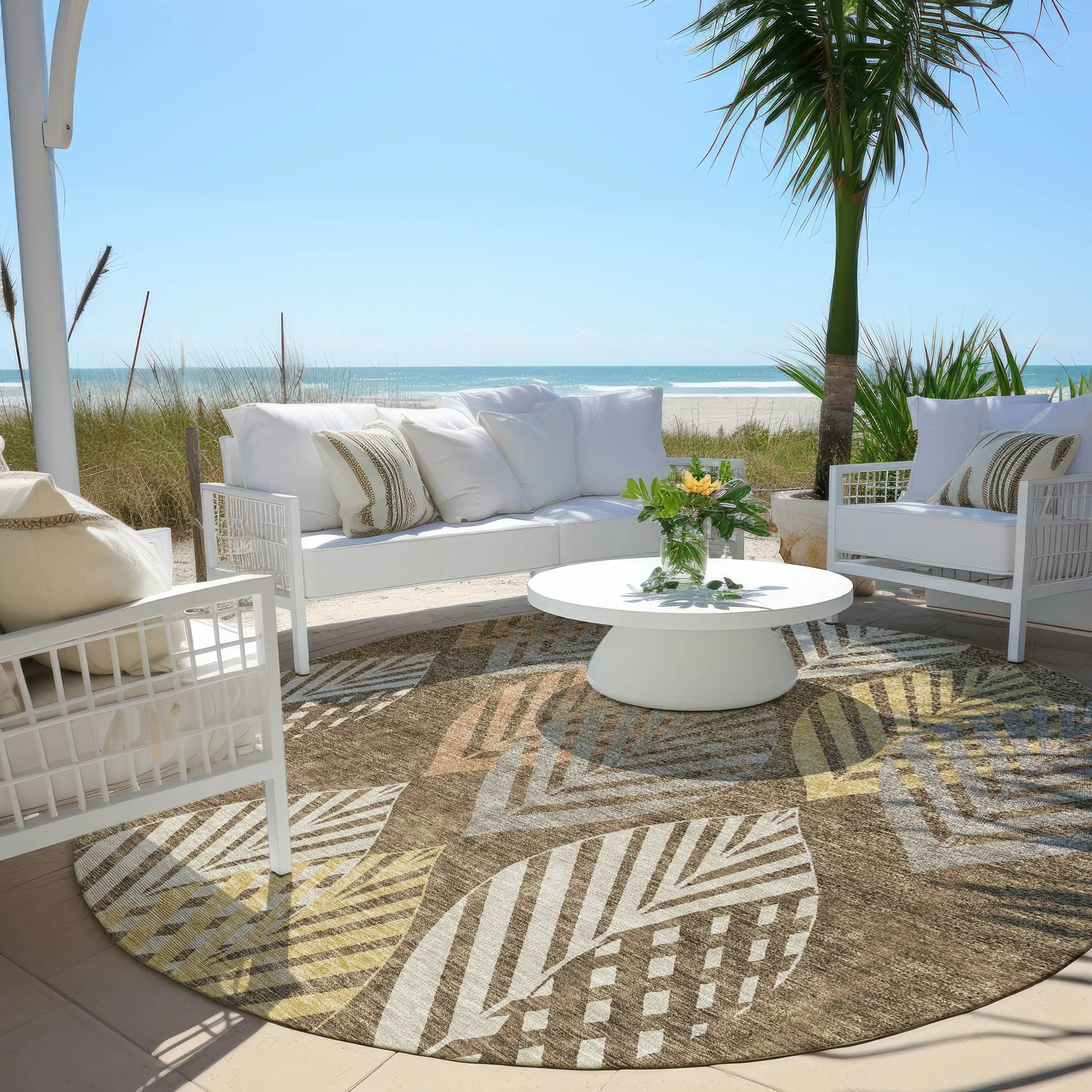 Machine Washable Indoor/ Outdoor Chantille Casual Palm Rug