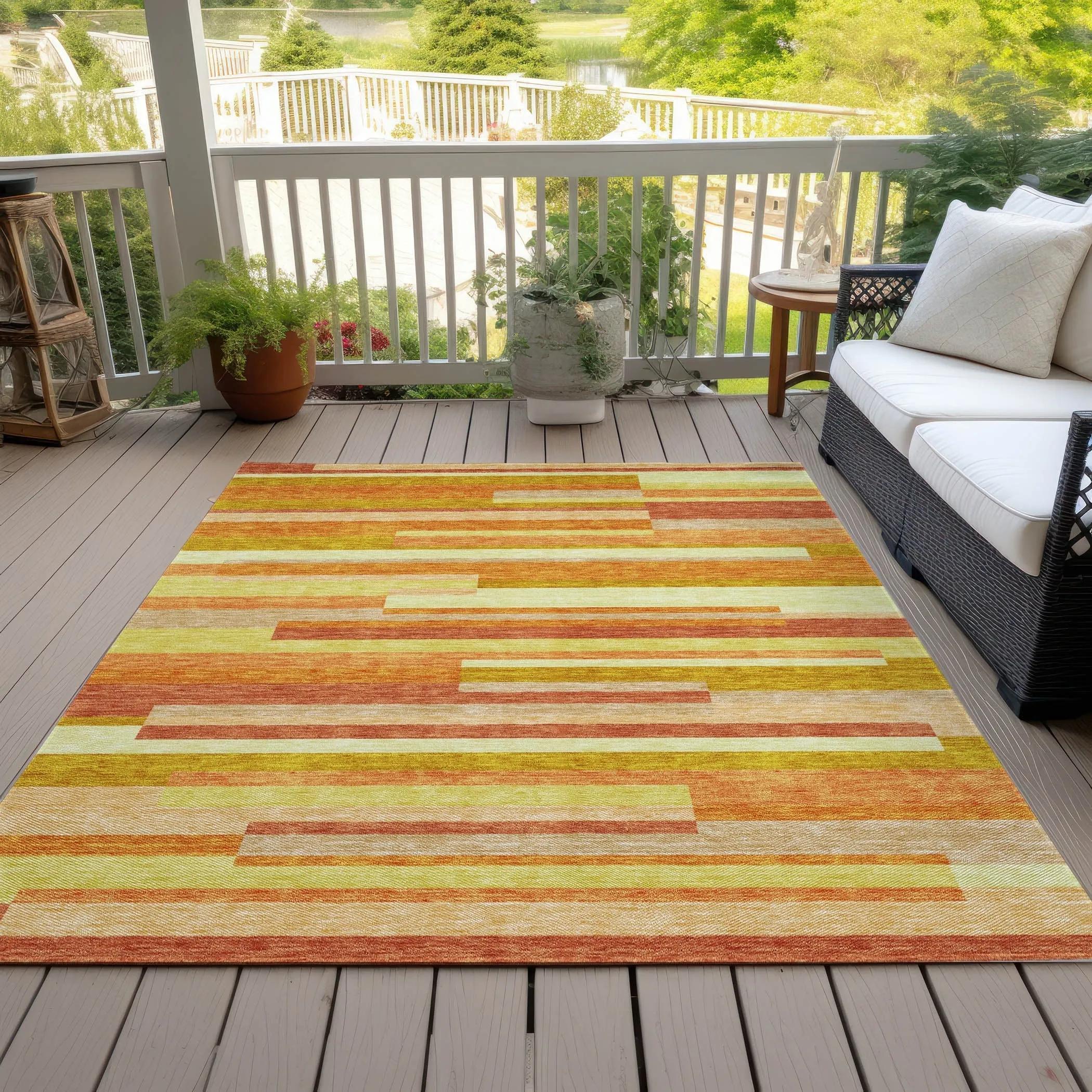 Machine Washable Indoor/ Outdoor Chantille Contempory Stripes Rug