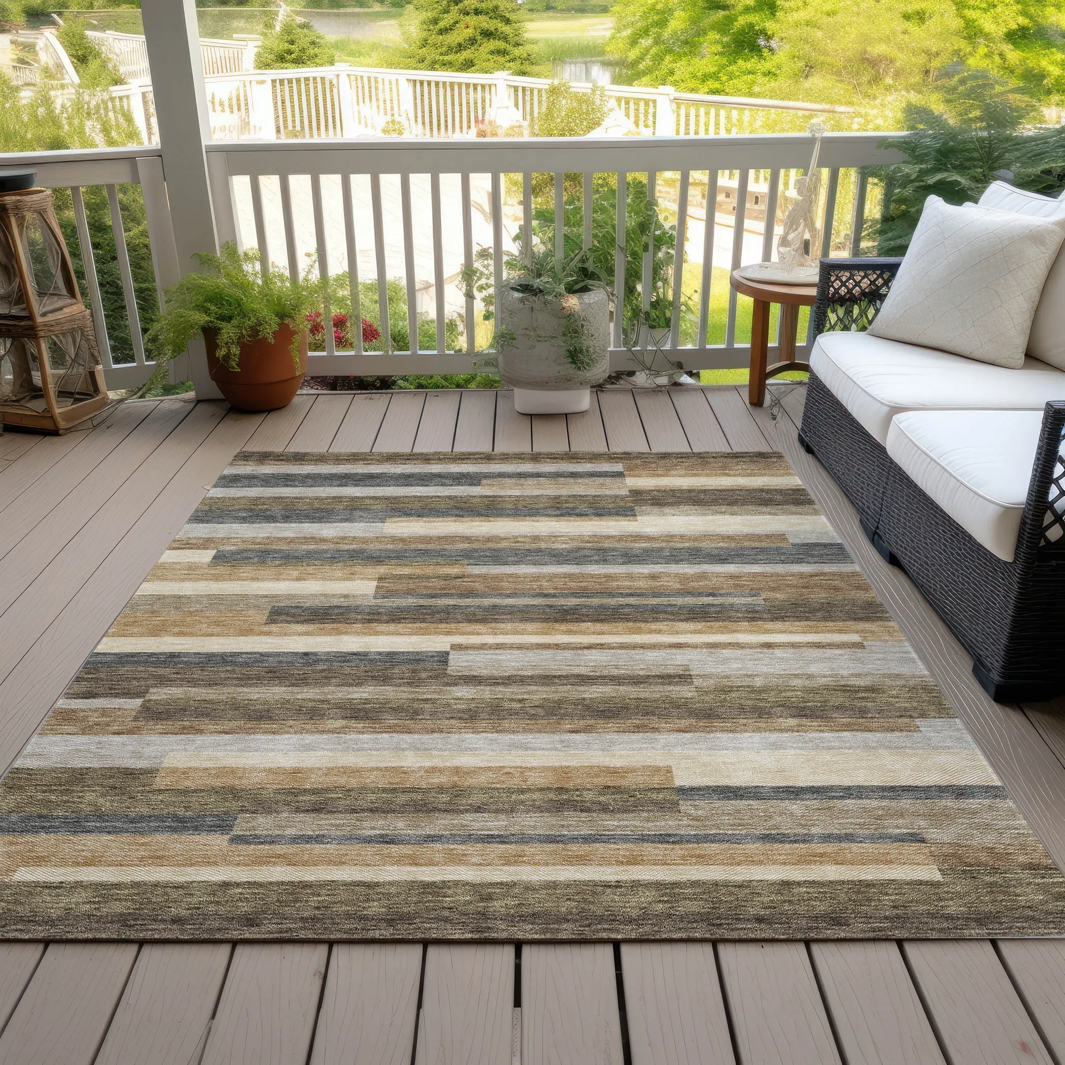 Machine Washable Indoor/ Outdoor Chantille Contempory Stripes Rug