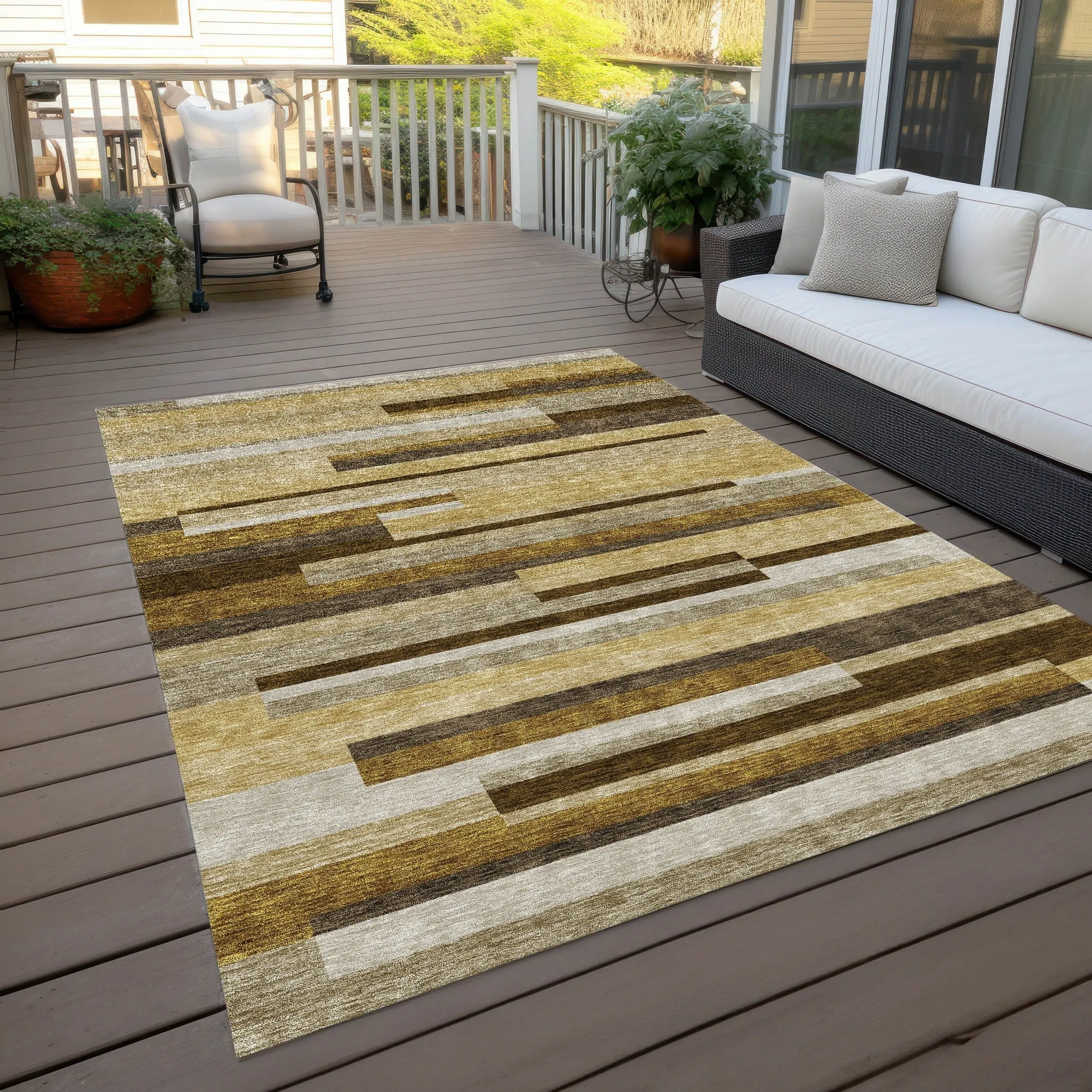 Machine Washable Indoor/ Outdoor Chantille Contempory Stripes Rug