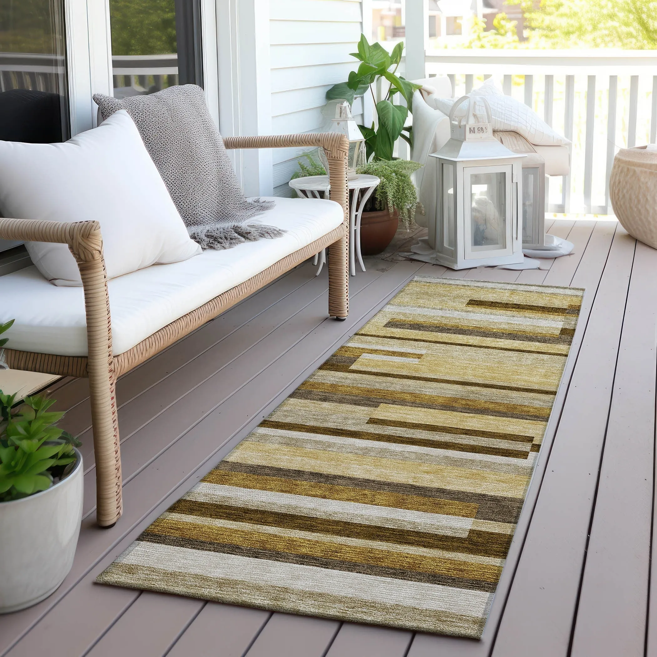 Machine Washable Indoor/ Outdoor Chantille Contempory Stripes Rug