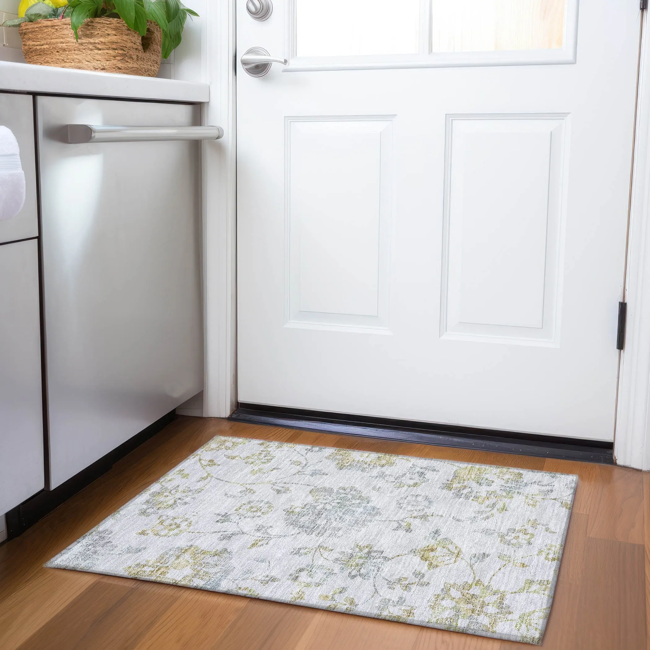 Machine Washable Indoor/ Outdoor Chantille Farmhouse Floral Rug