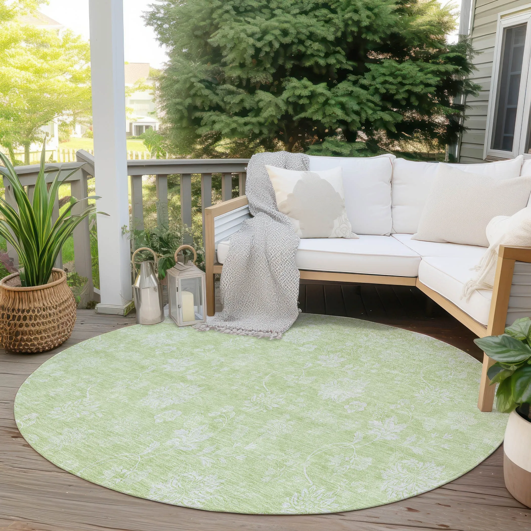 Machine Washable Indoor/ Outdoor Chantille Floral Farmhouse Rug