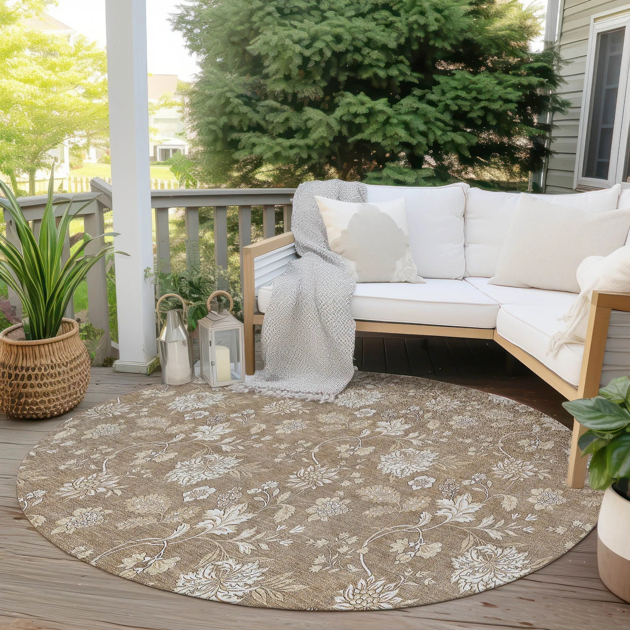 Machine Washable Indoor/ Outdoor Chantille Floral Farmhouse Rug