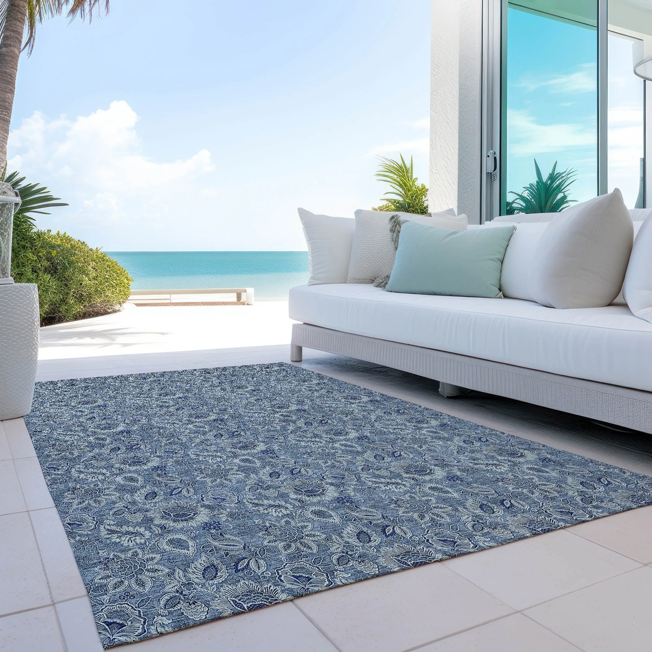 Machine Washable Indoor/ Outdoor Chantille Floral Farmhouse Rug