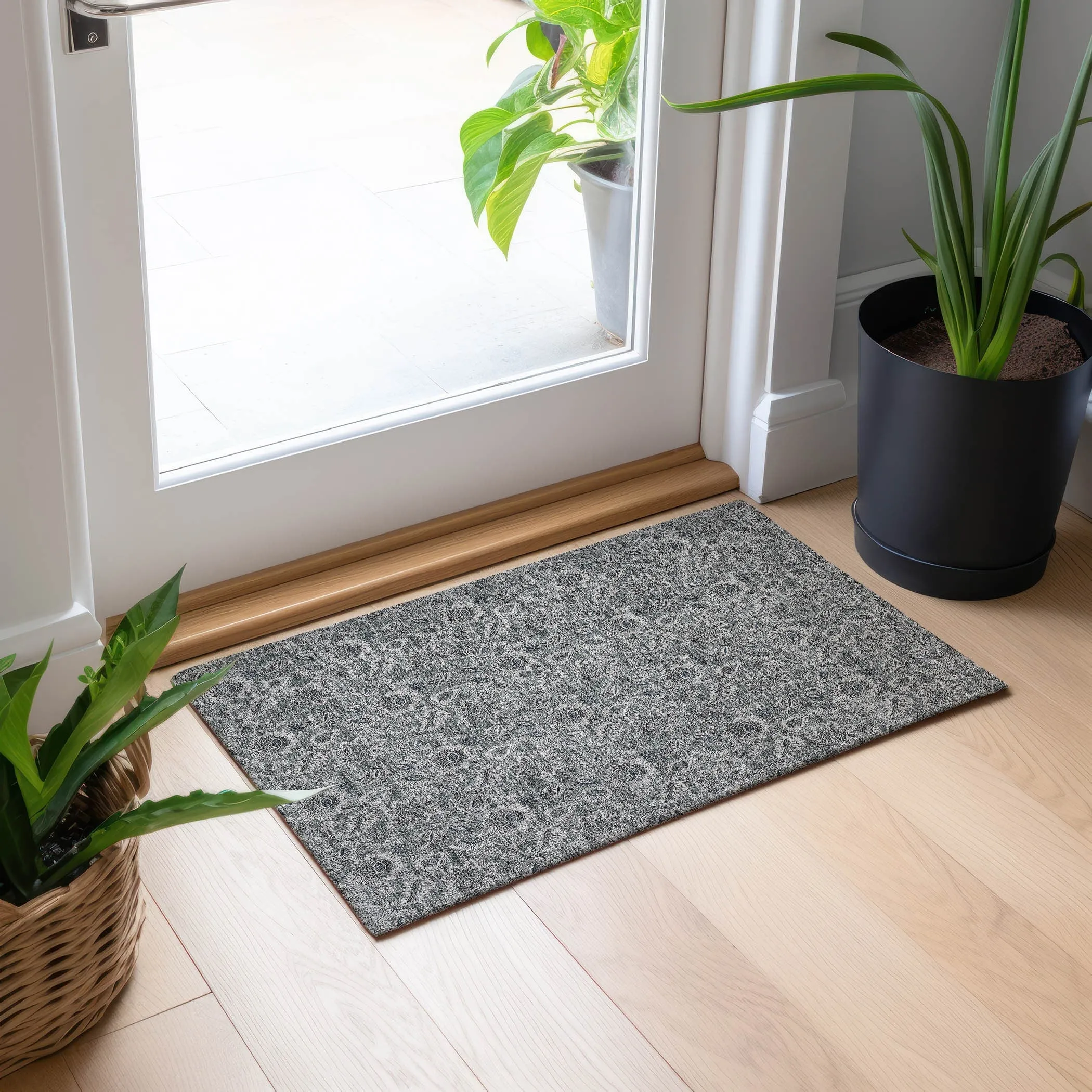 Machine Washable Indoor/ Outdoor Chantille Floral Farmhouse Rug