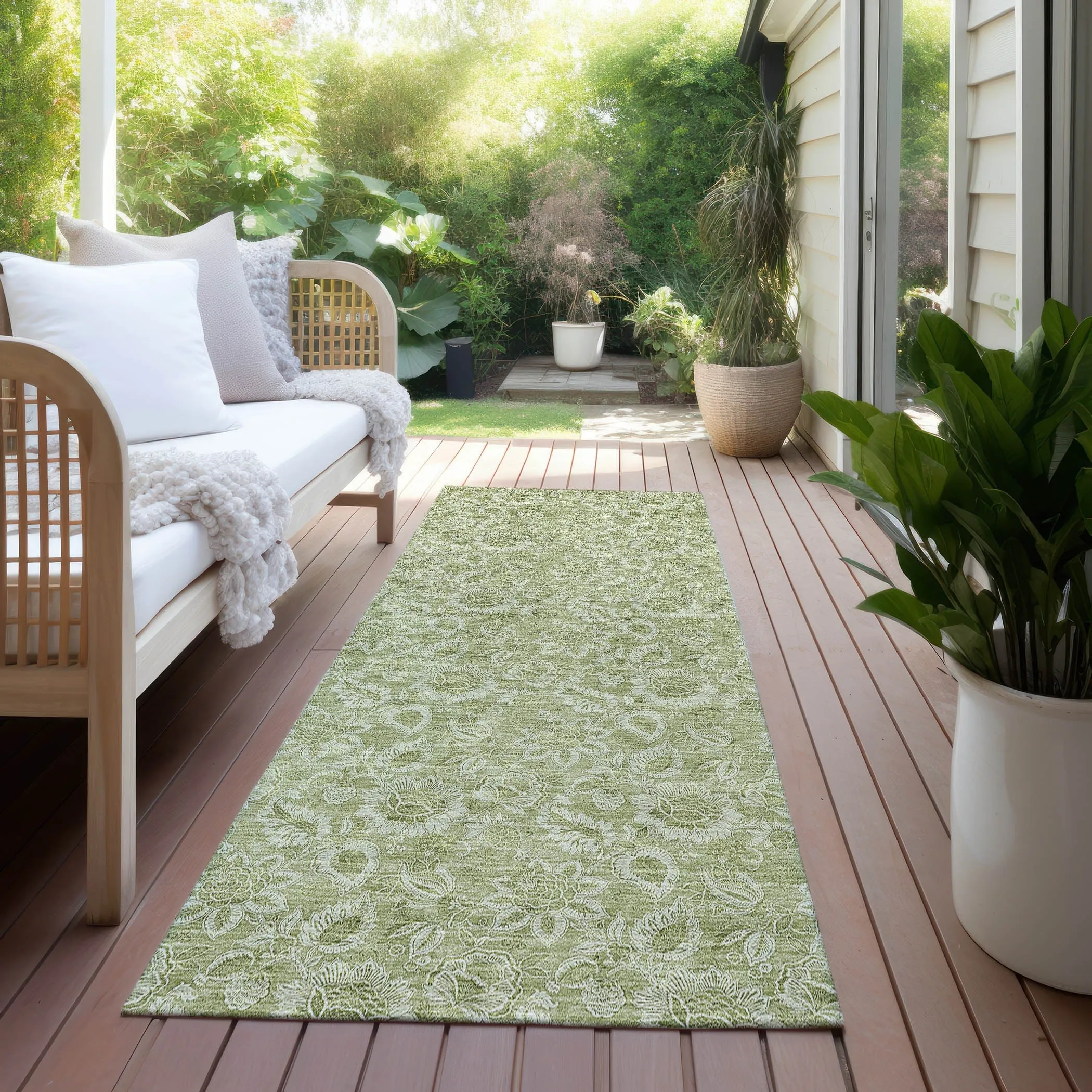 Machine Washable Indoor/ Outdoor Chantille Floral Farmhouse Rug