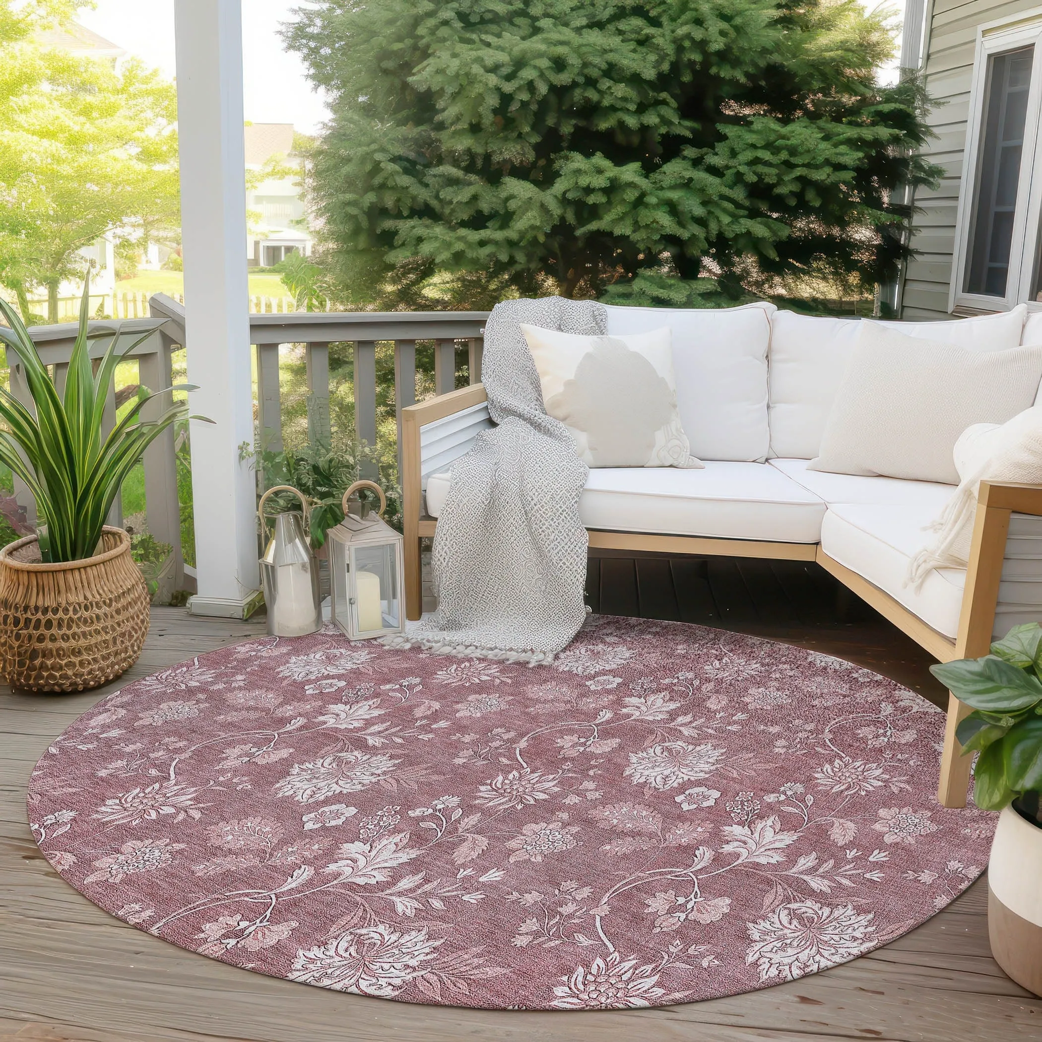 Machine Washable Indoor/ Outdoor Chantille Floral Farmhouse Rug