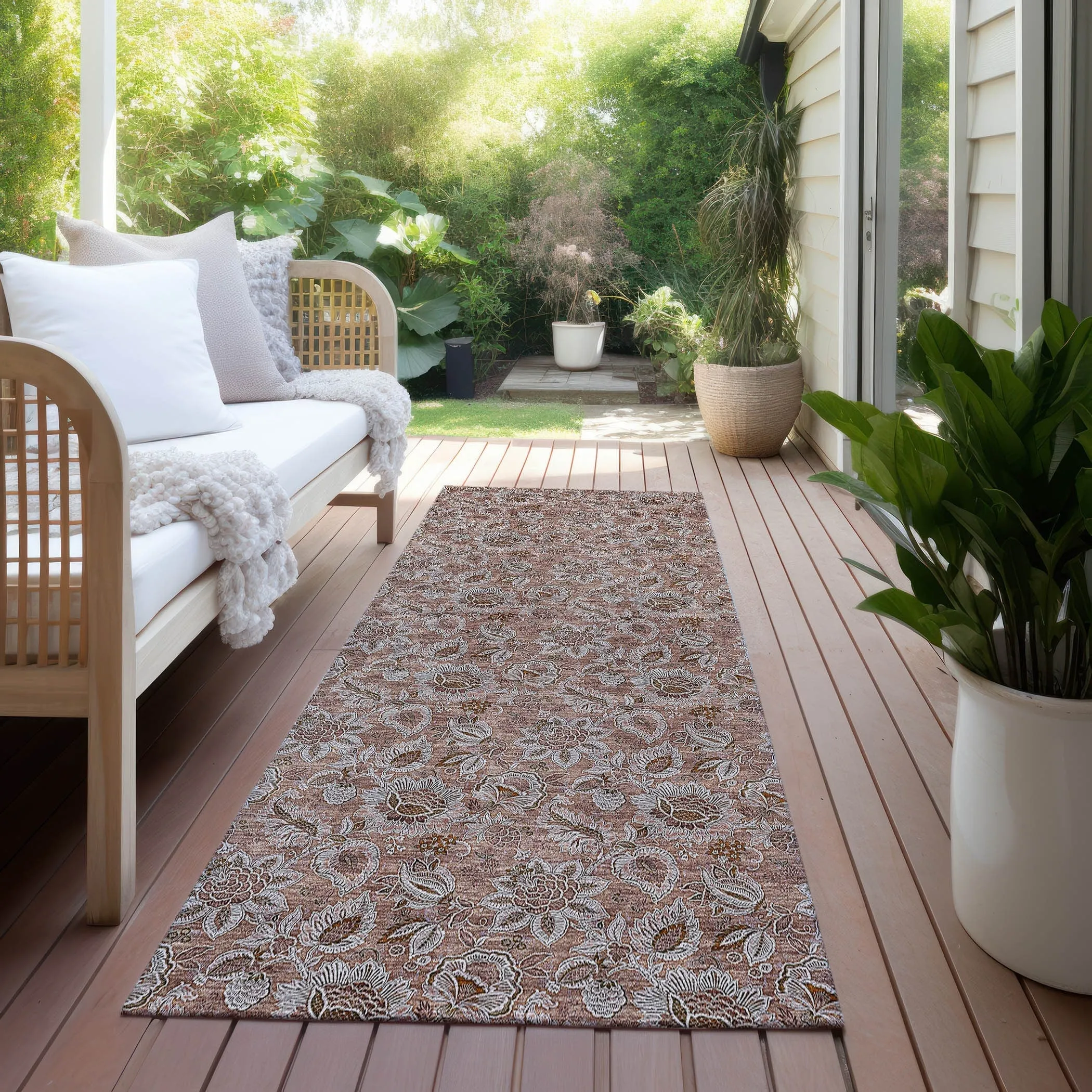 Machine Washable Indoor/ Outdoor Chantille Floral Farmhouse Rug