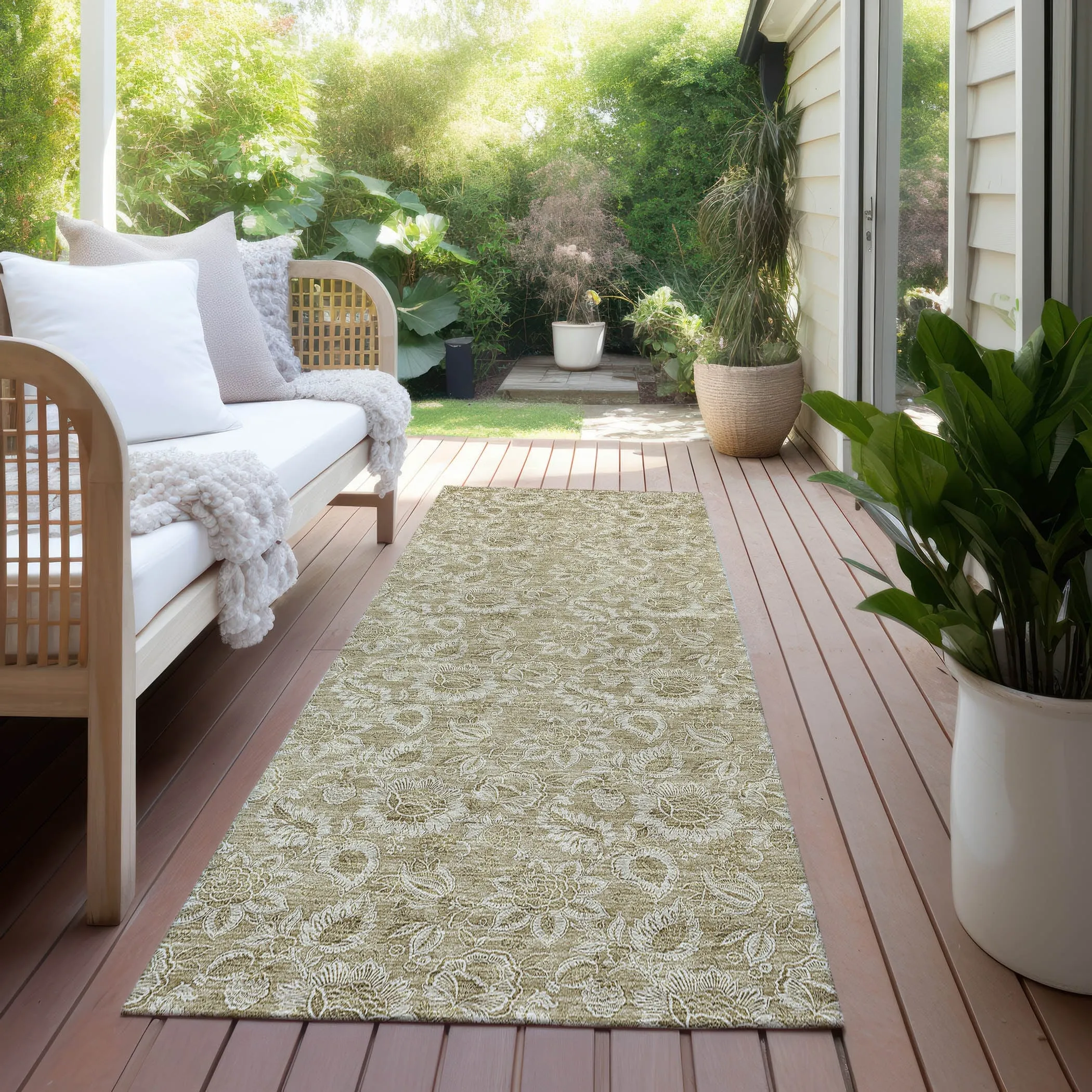 Machine Washable Indoor/ Outdoor Chantille Floral Farmhouse Rug