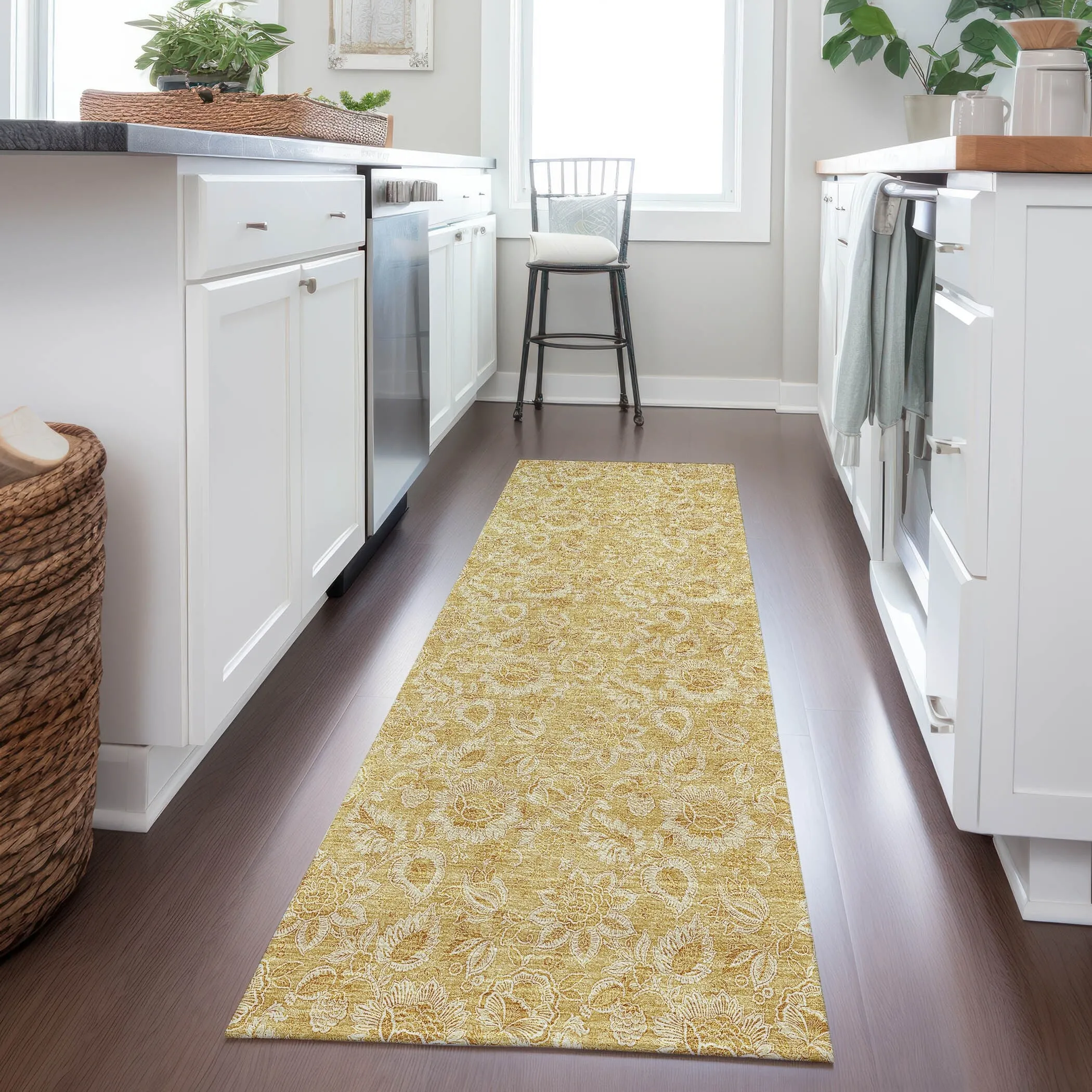 Machine Washable Indoor/ Outdoor Chantille Floral Farmhouse Rug