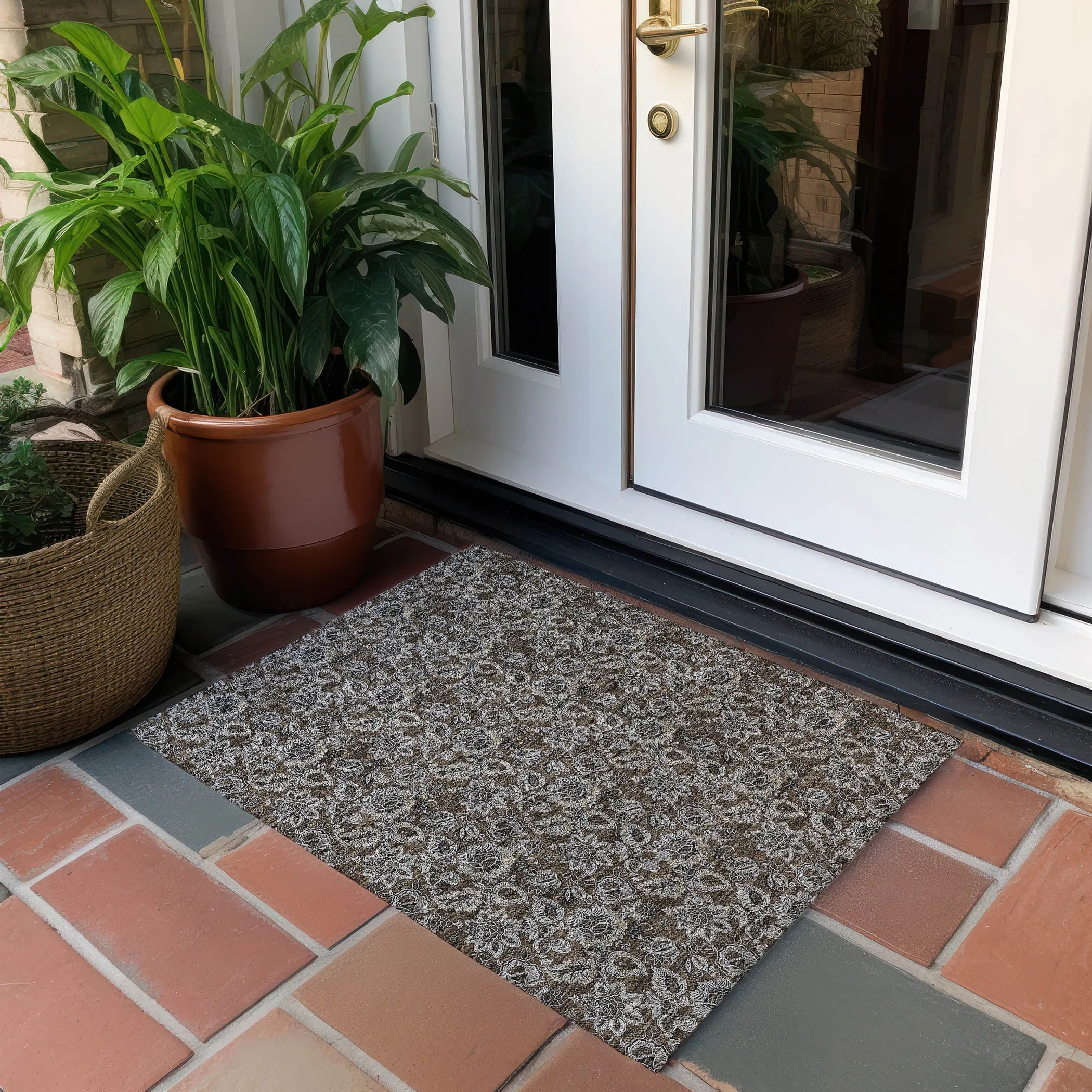 Machine Washable Indoor/ Outdoor Chantille Floral Farmhouse Rug