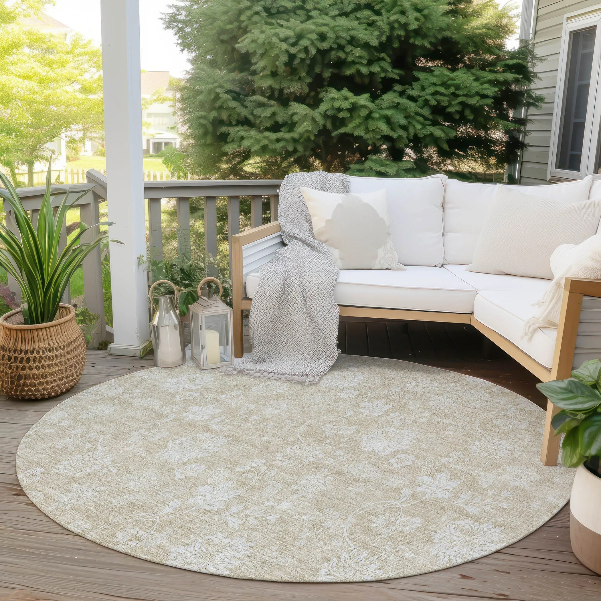 Machine Washable Indoor/ Outdoor Chantille Floral Farmhouse Rug
