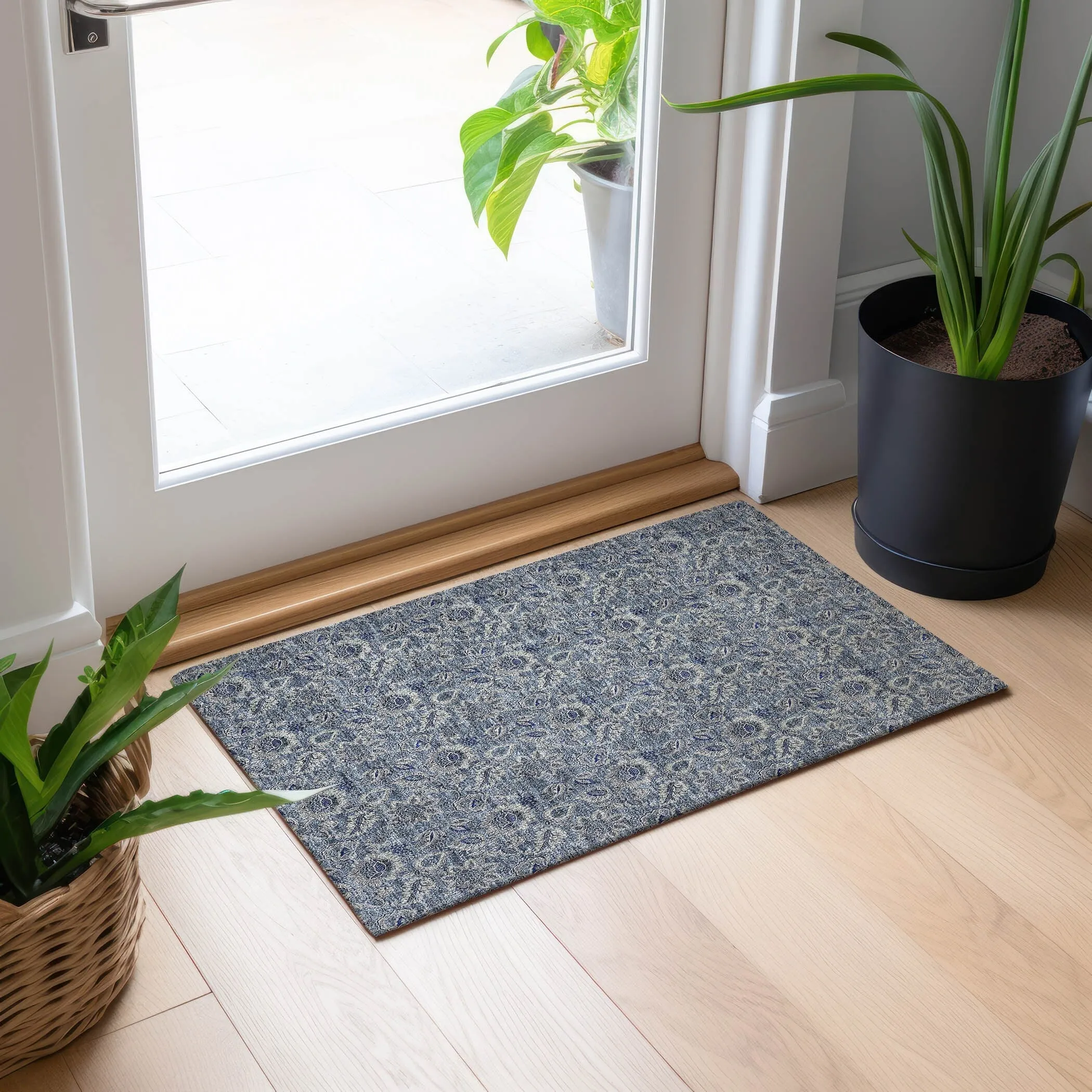 Machine Washable Indoor/ Outdoor Chantille Floral Farmhouse Rug