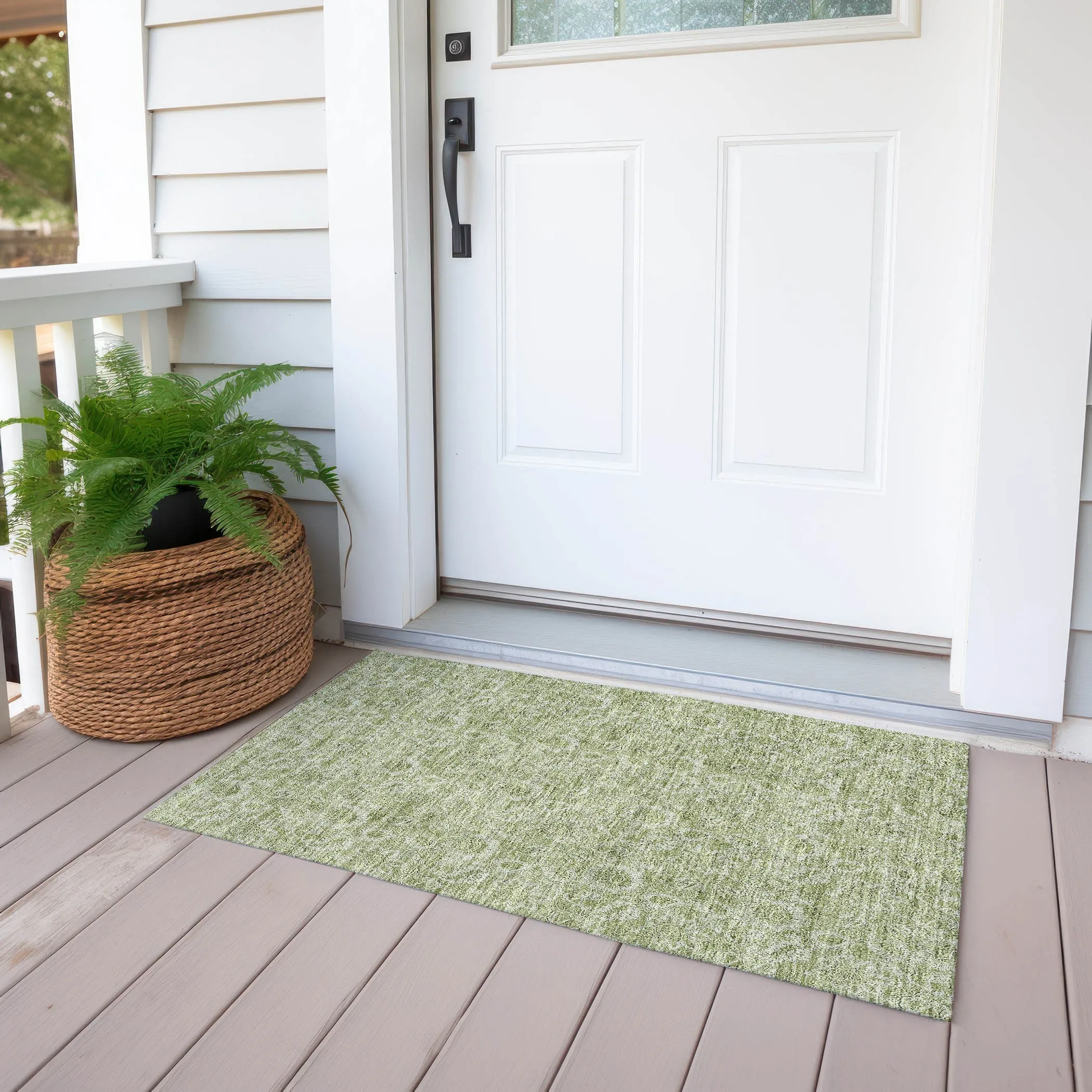 Machine Washable Indoor/ Outdoor Chantille Floral Farmhouse Rug