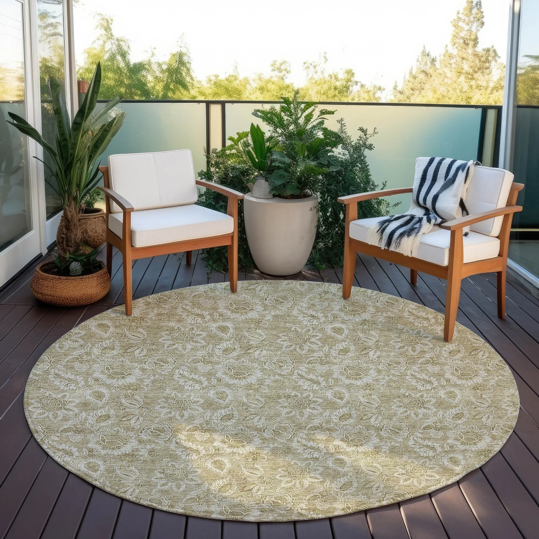Machine Washable Indoor/ Outdoor Chantille Floral Farmhouse Rug