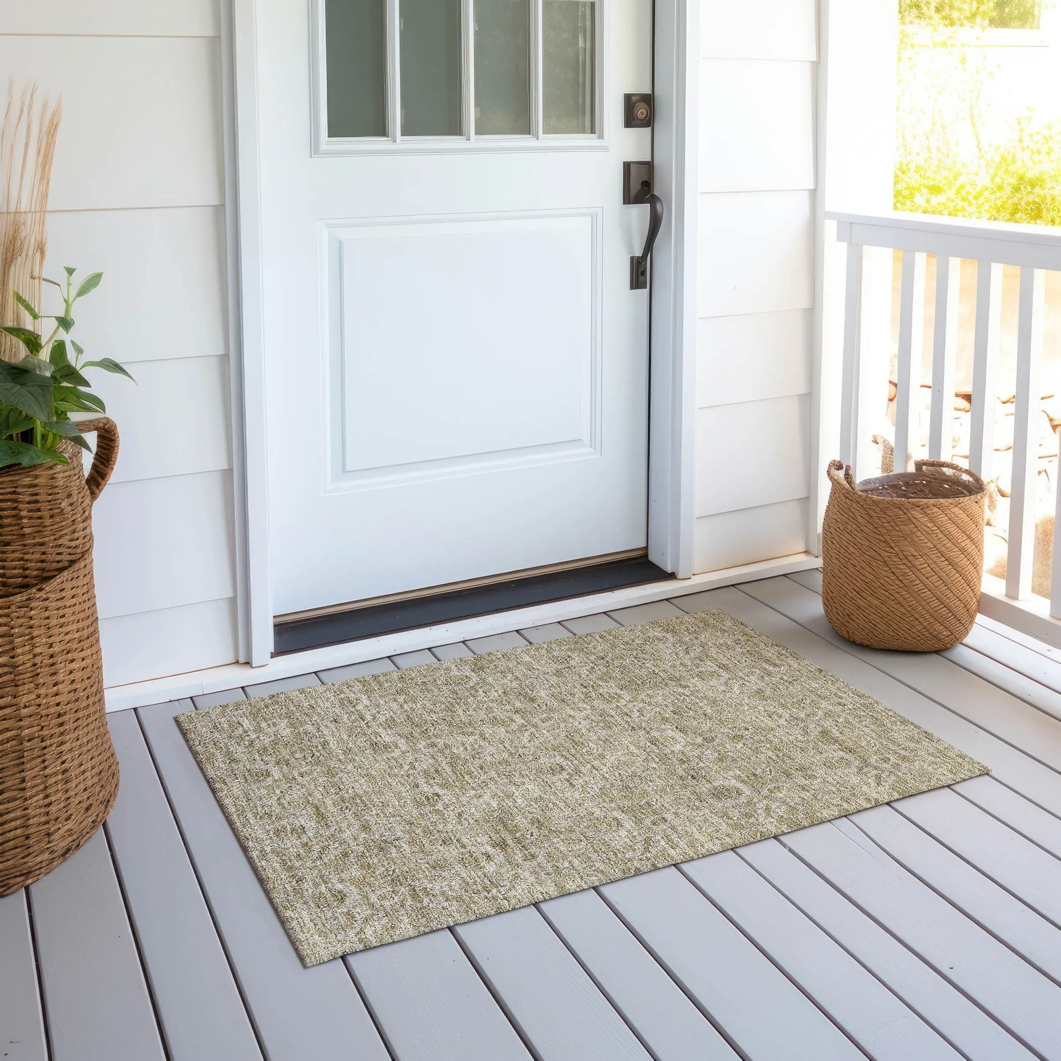 Machine Washable Indoor/ Outdoor Chantille Floral Farmhouse Rug