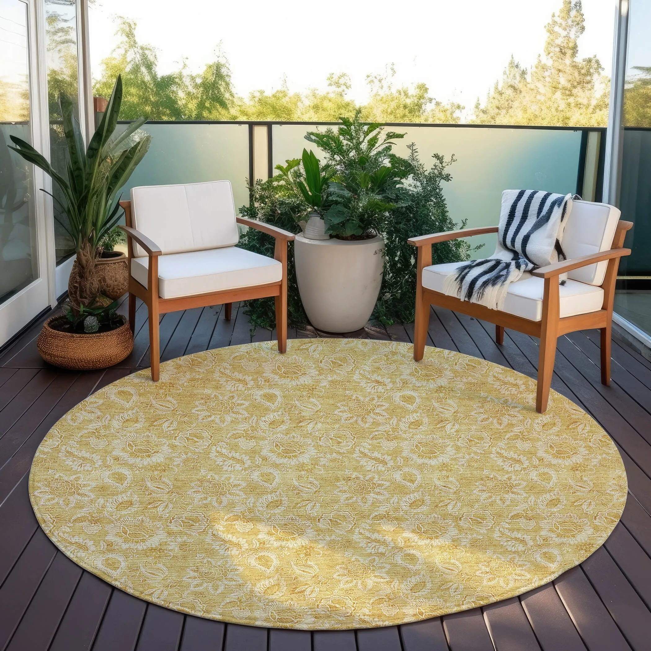 Machine Washable Indoor/ Outdoor Chantille Floral Farmhouse Rug