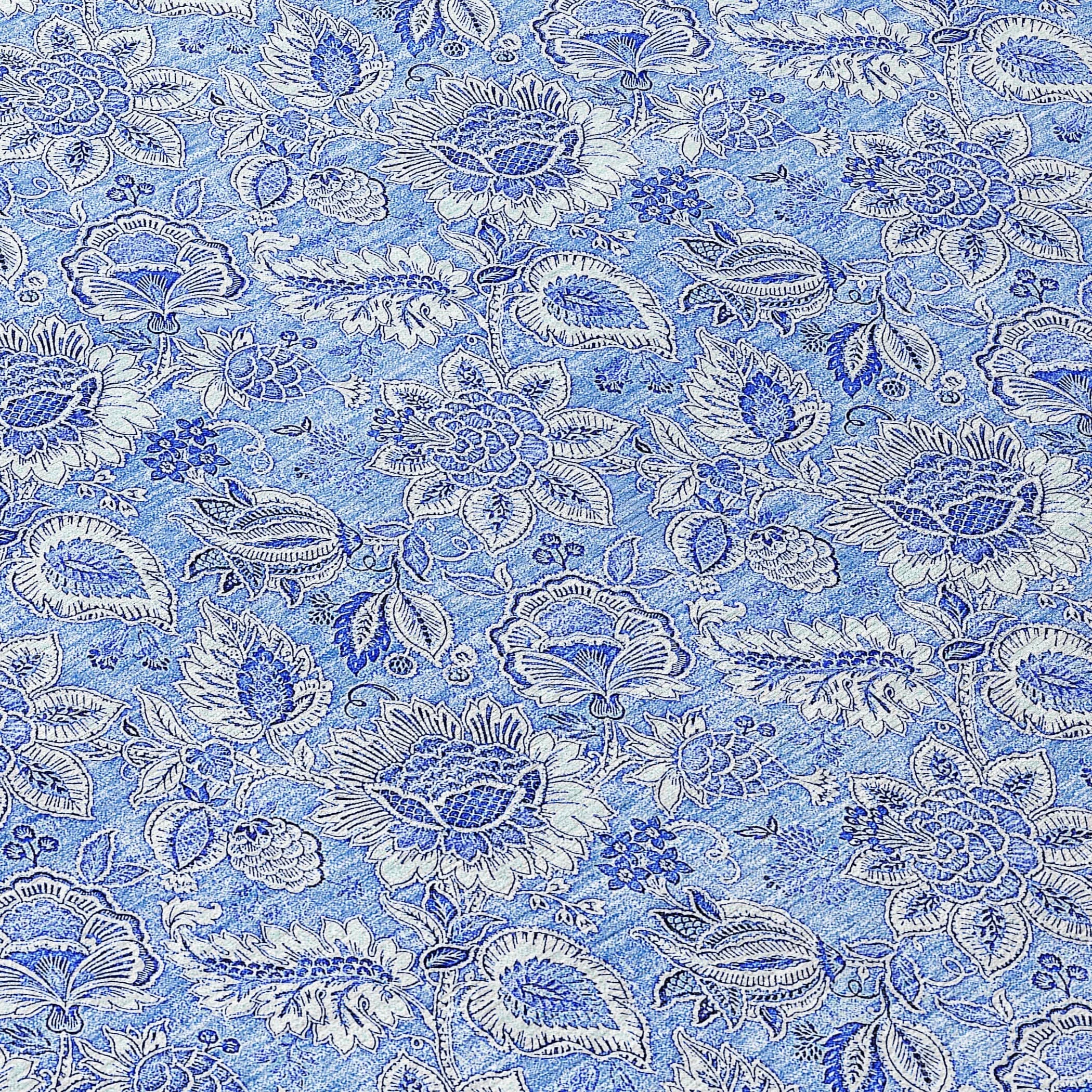 Machine Washable Indoor/ Outdoor Chantille Floral Farmhouse Rug