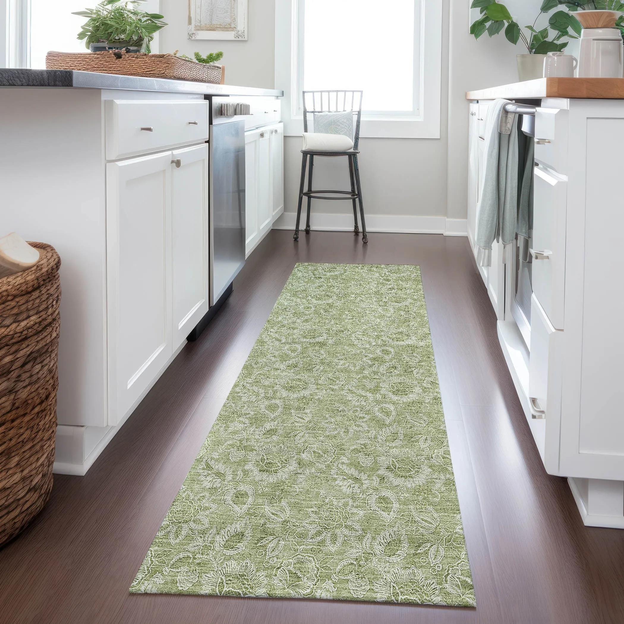 Machine Washable Indoor/ Outdoor Chantille Floral Farmhouse Rug