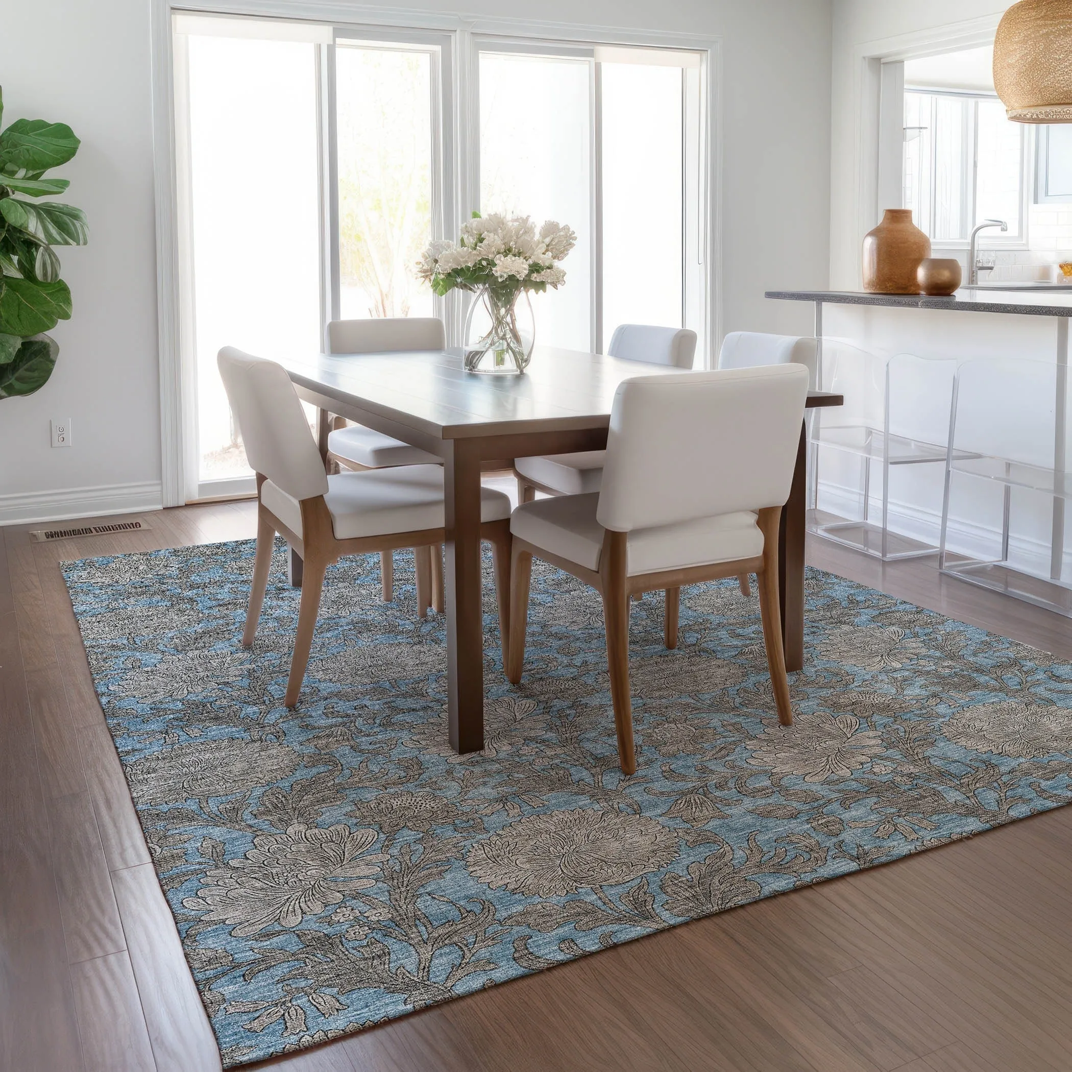 Machine Washable Indoor/ Outdoor Chantille Floral Rug