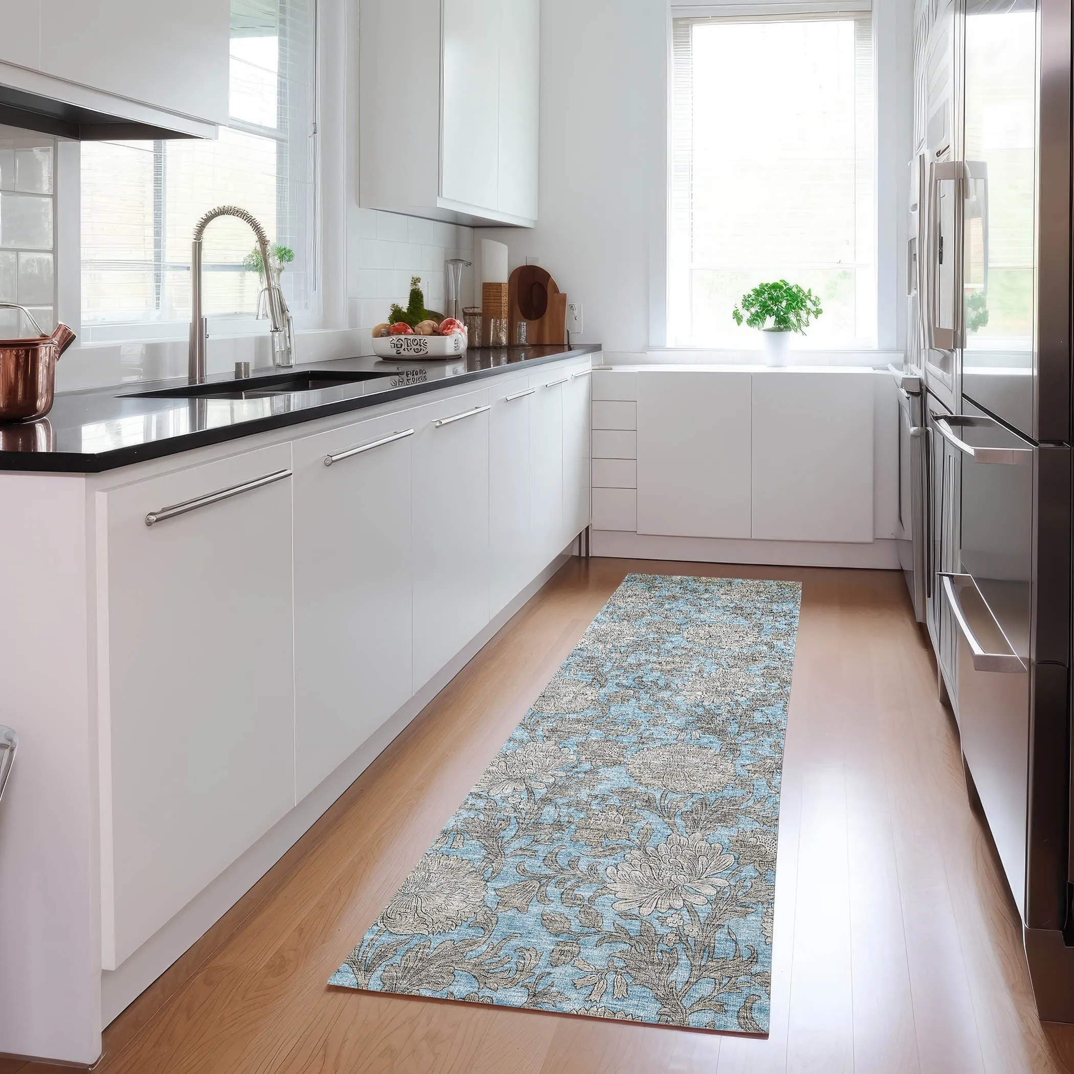 Machine Washable Indoor/ Outdoor Chantille Floral Rug