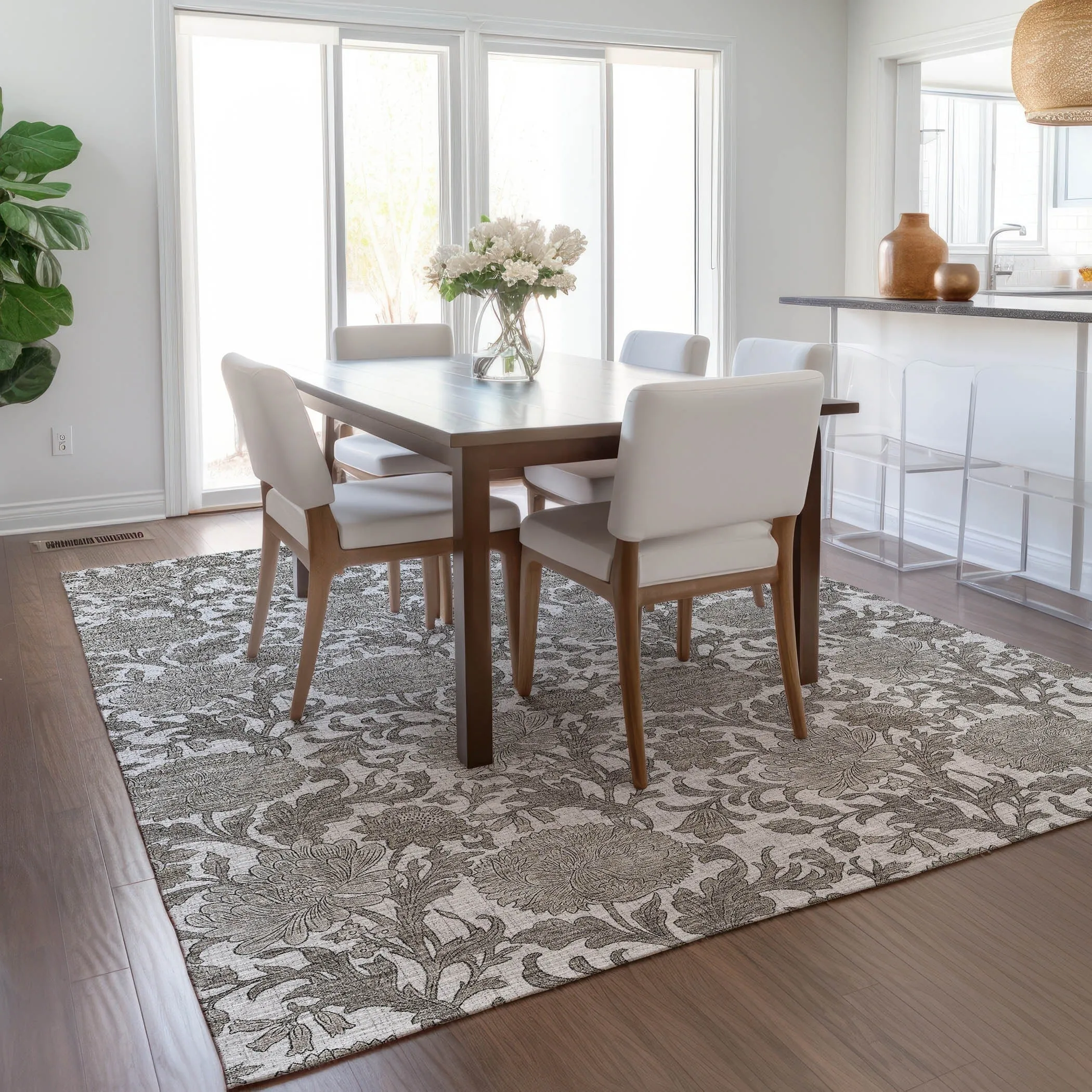 Machine Washable Indoor/ Outdoor Chantille Floral Rug