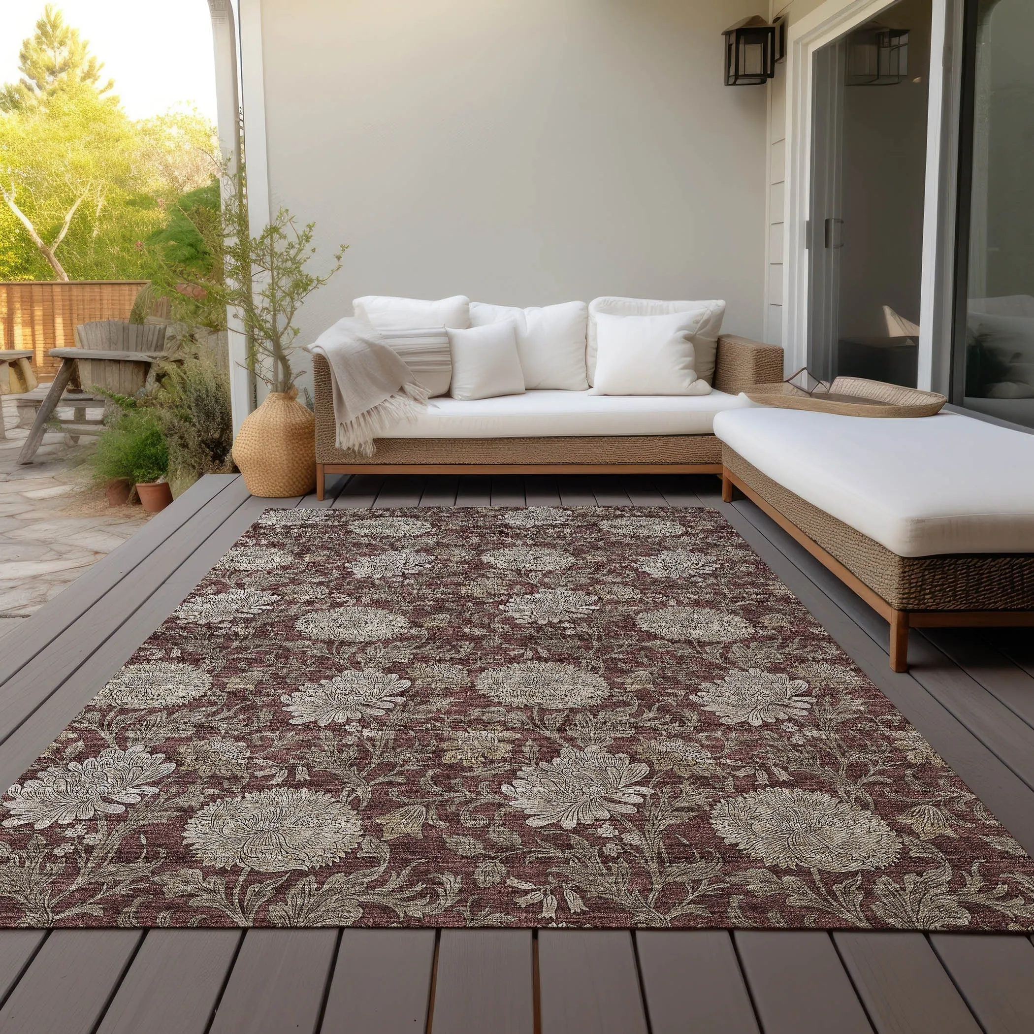 Machine Washable Indoor/ Outdoor Chantille Floral Rug