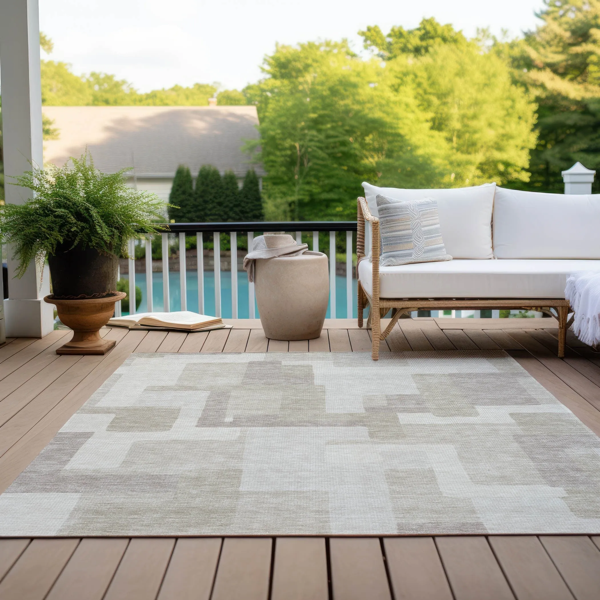 Machine Washable Indoor/ Outdoor Chantille Modern Blocks Rug