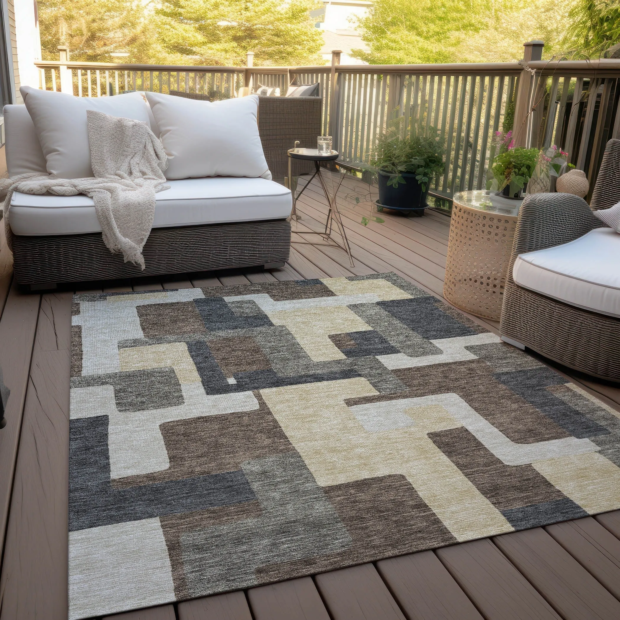 Machine Washable Indoor/ Outdoor Chantille Modern Blocks Rug