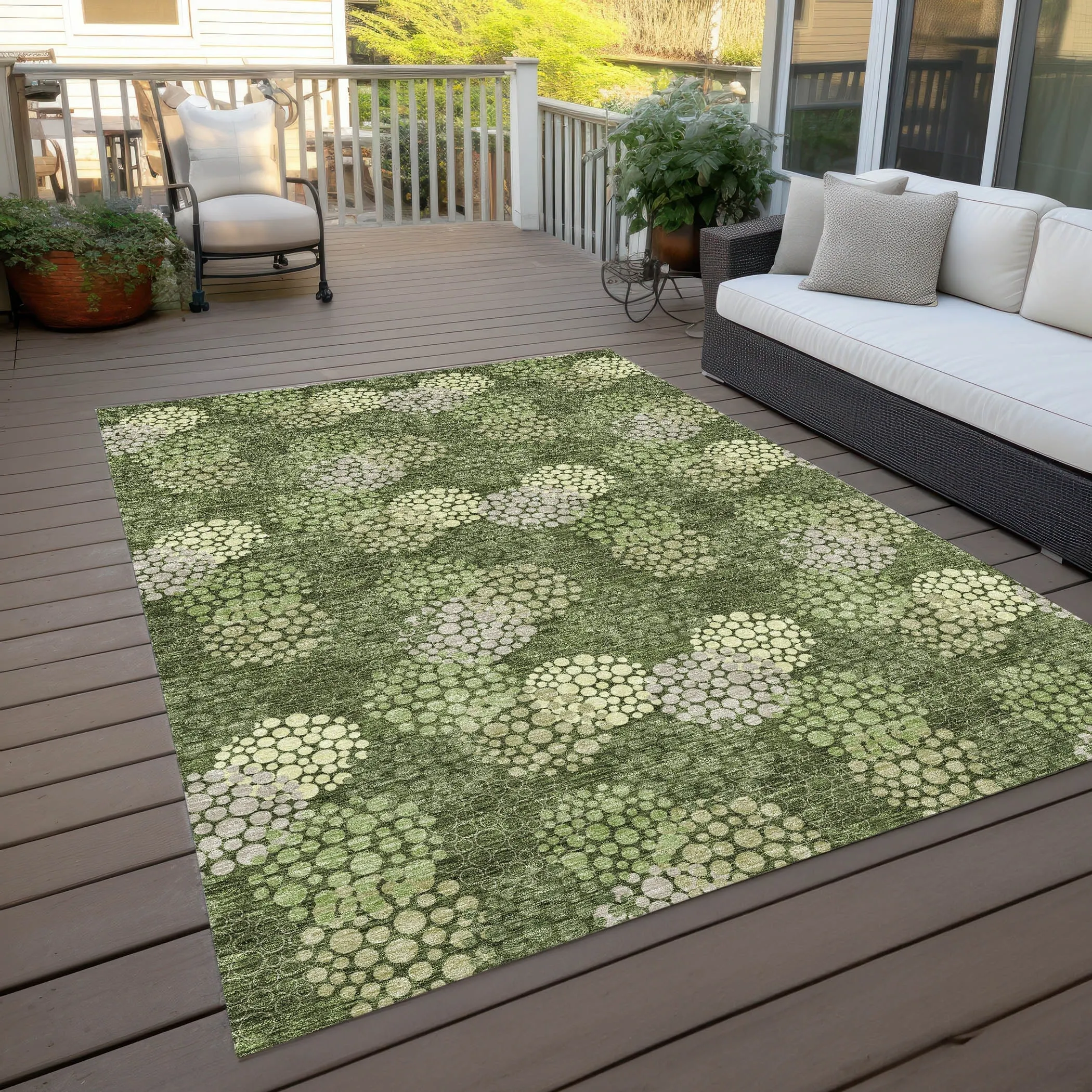 Machine Washable Indoor/ Outdoor Chantille Modern Bubbles Rug