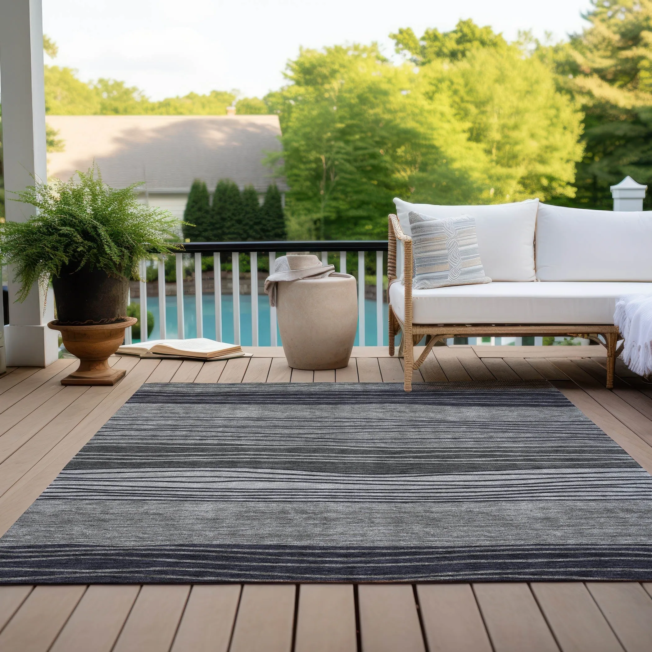Machine Washable Indoor/ Outdoor Chantille Modern Stripes Rug