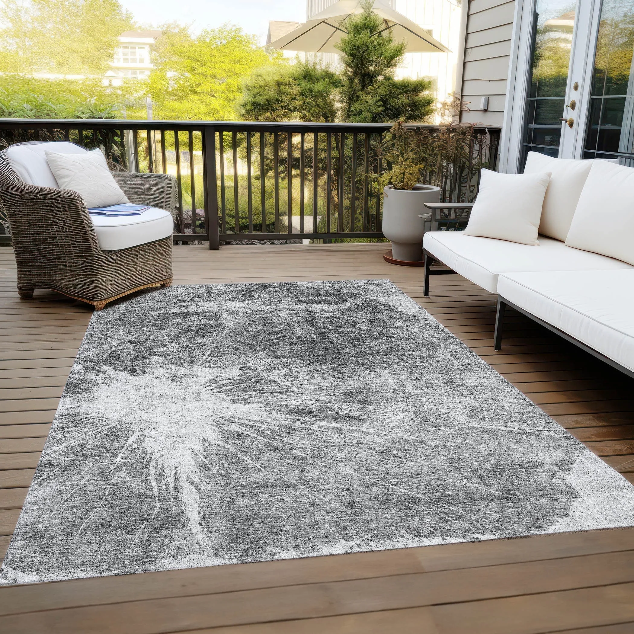 Machine Washable Indoor/ Outdoor Chantille Modern Tree Grain Rug