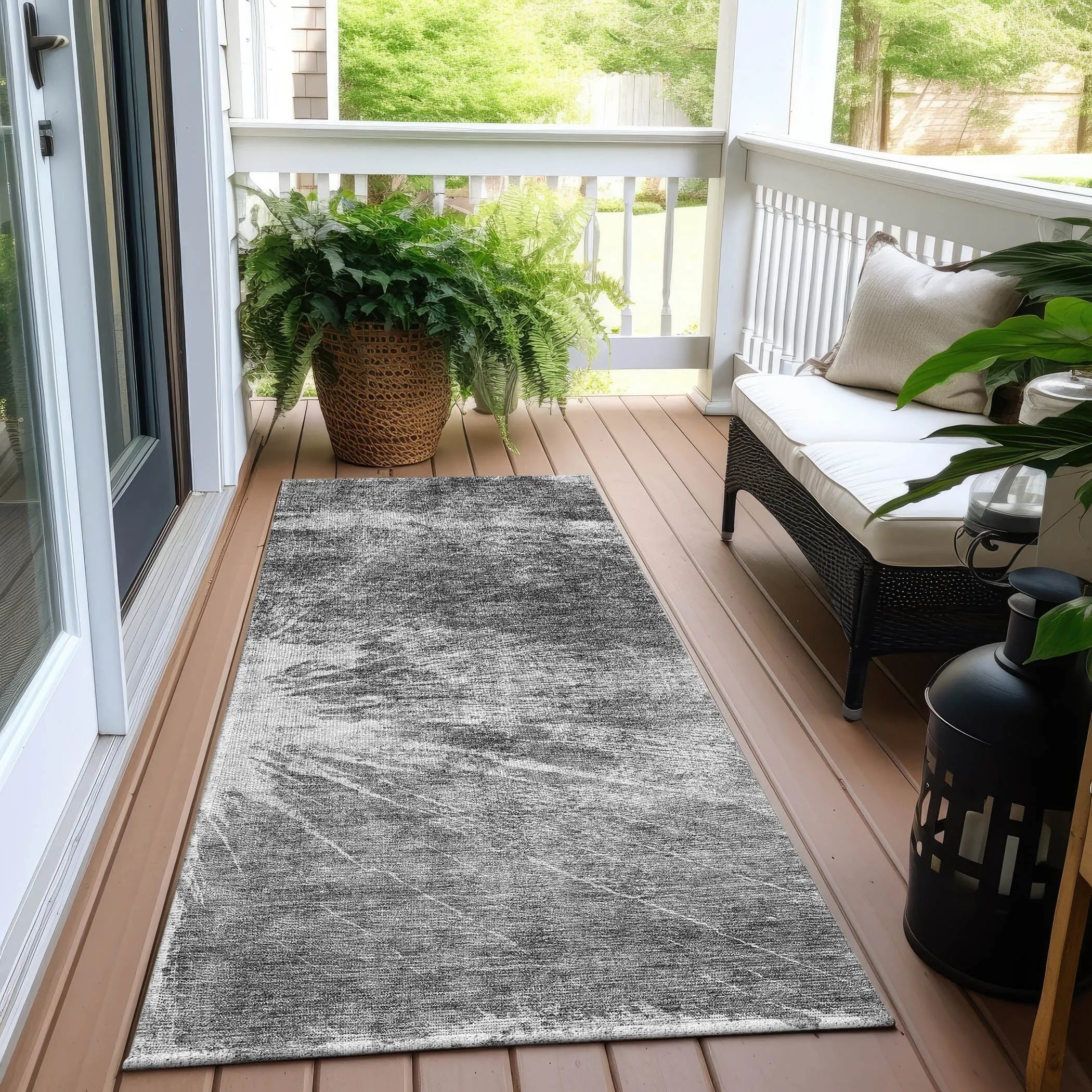Machine Washable Indoor/ Outdoor Chantille Modern Tree Grain Rug